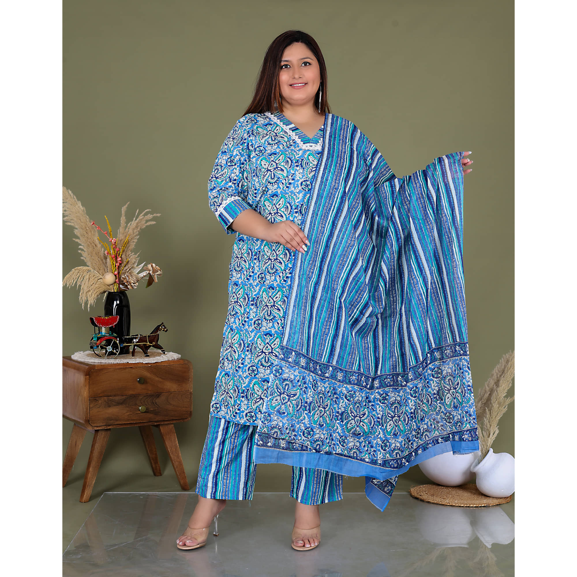 Avnii Cotton Printed Kurti With Pants Women's Stitched Salwar Suit - Blue ( Pack of 1 )