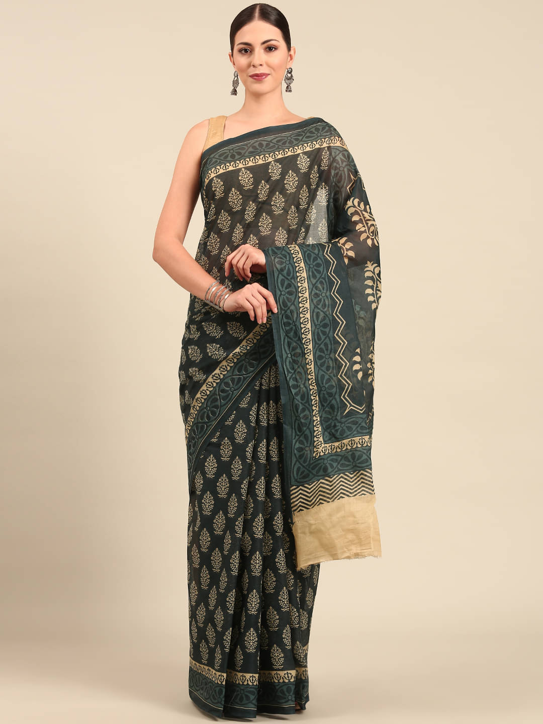 SHANVIKA Cotton Printed Saree Without Blouse Piece ( Grey ) SHANVIKA Cotton Printed Saree Without Blouse Piece ( Grey )