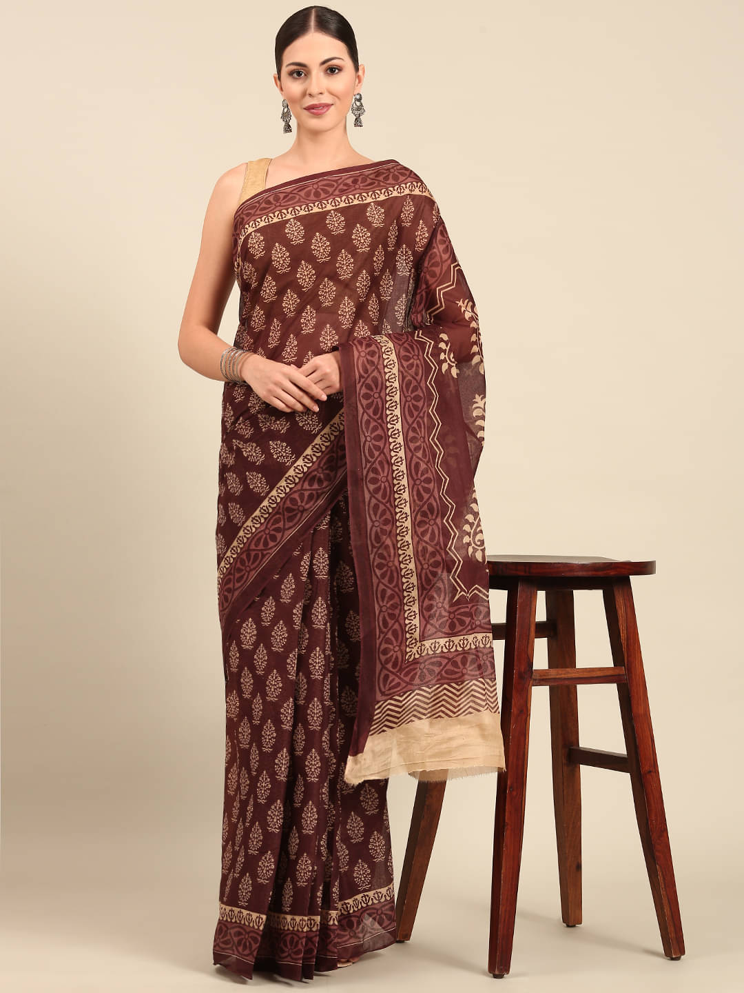 SHANVIKA Cotton Printed Saree Without Blouse Piece ( Maroon ) SHANVIKA Cotton Printed Saree Without Blouse Piece ( Maroon )