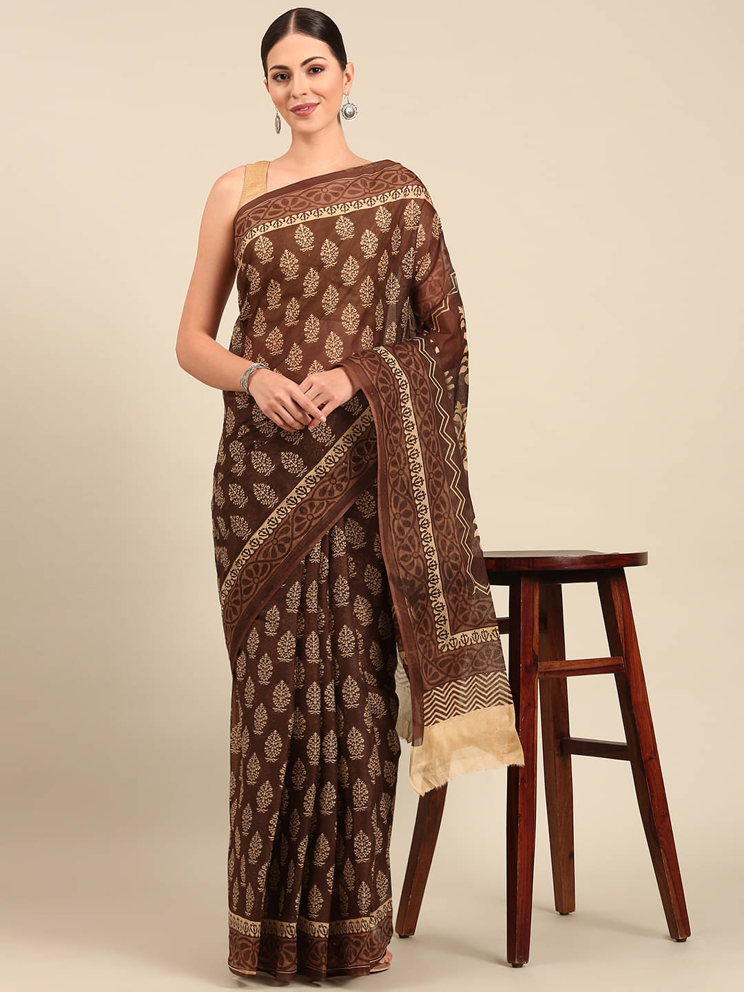 SHANVIKA Cotton Printed Saree Without Blouse Piece ( Brown ) SHANVIKA Cotton Printed Saree Without Blouse Piece ( Brown )