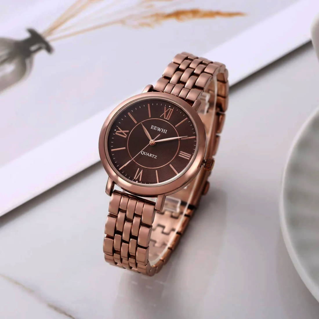     			EEWHI Brown Metal Analog Womens Watch