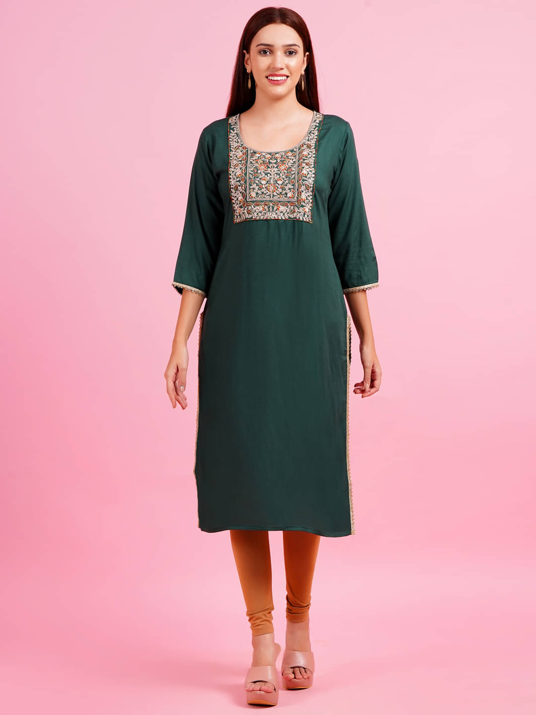     			HIGHLIGHT FASHION EXPORT Rayon Embroidered Straight Women's Kurti - Green ( Pack of 1 )