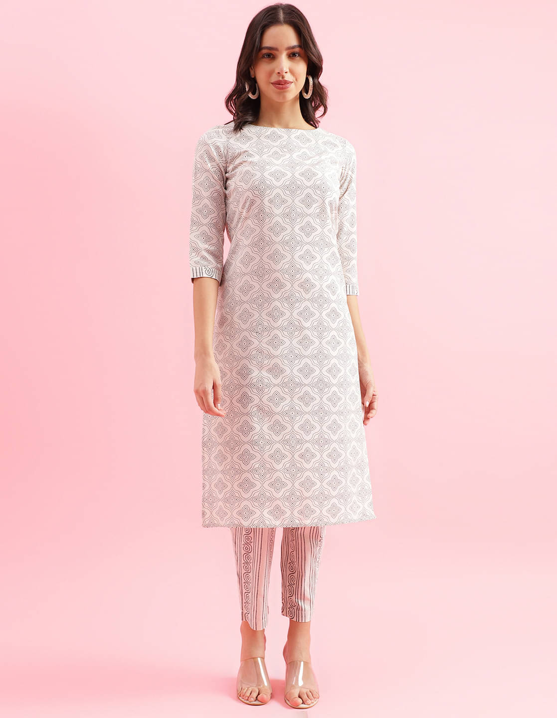     			Shaily Retails Cotton Blend Printed Kurti With Pants Women's Stitched Salwar Suit - White ( Pack of 1 )