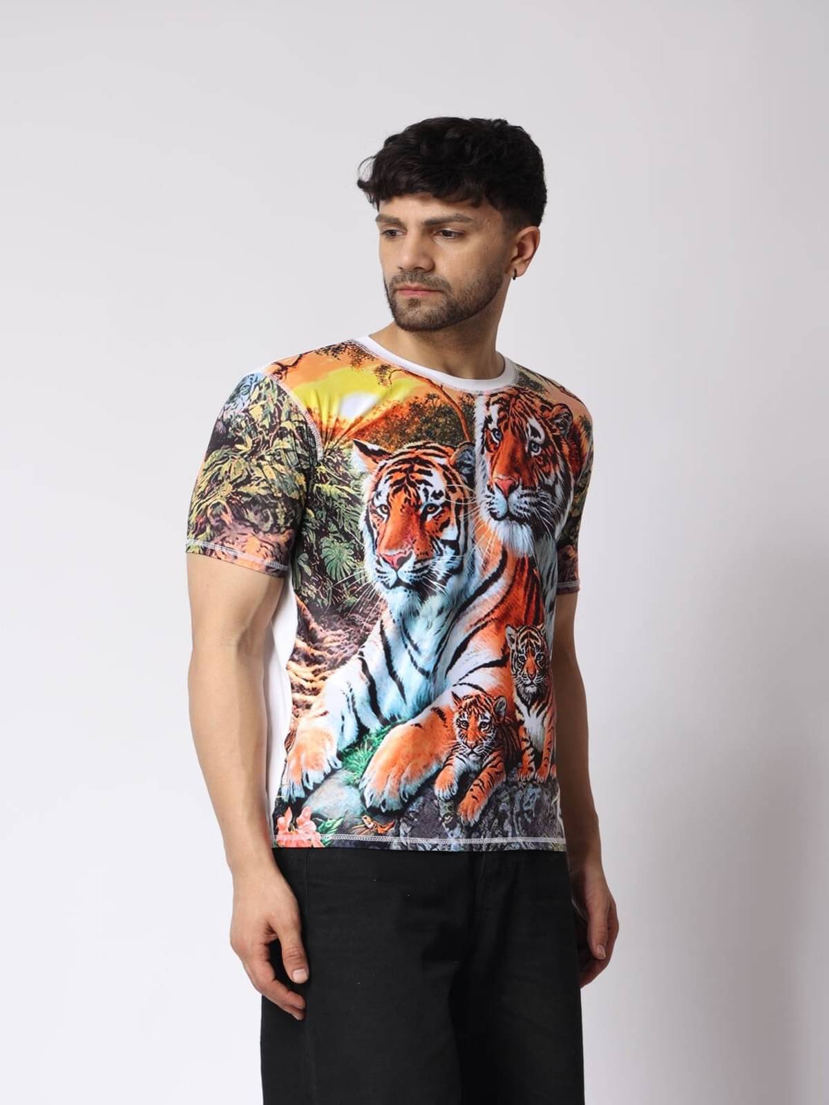 yellow tree Polyester Regular Fit Printed Half Sleeves Men's Round T-Shirt - Multicolor ( Pack of 1 ) yellow tree Polyester Regular Fit Printed Half Sleeves Men's Round T-Shirt - Multicolor ( Pack of 1 )