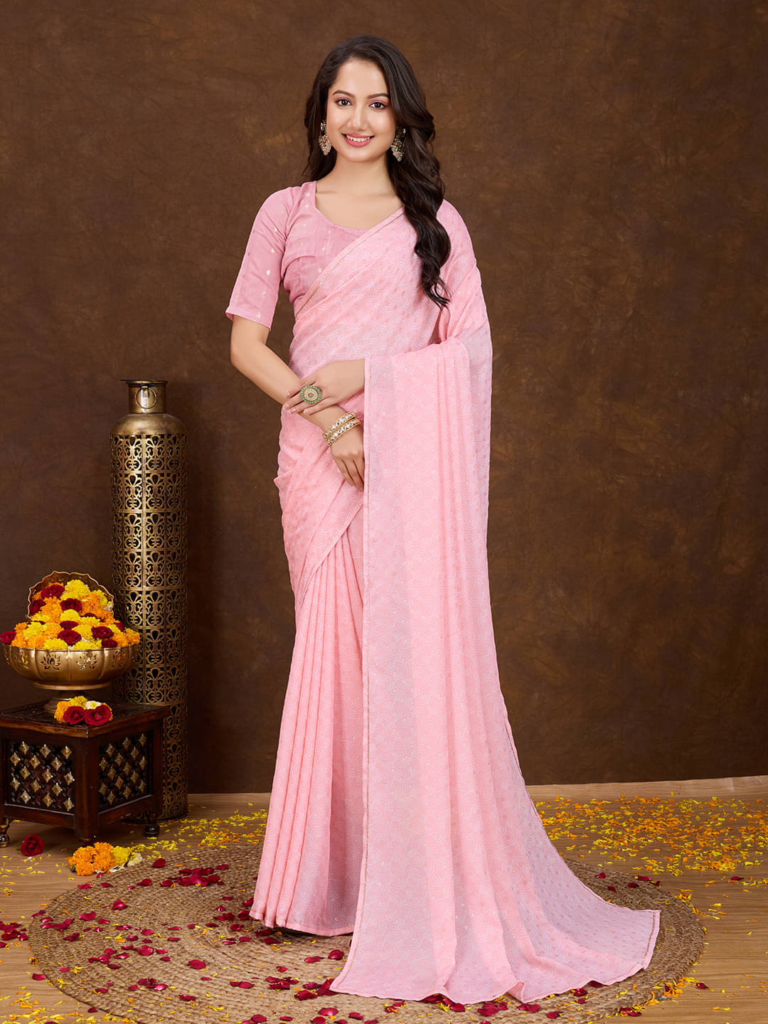 Rekha Maniyar Georgette Printed Saree With Unstitched Blouse Piece ( Pink ) Rekha Maniyar Georgette Printed Saree With Unstitched Blouse Piece ( Pink )
