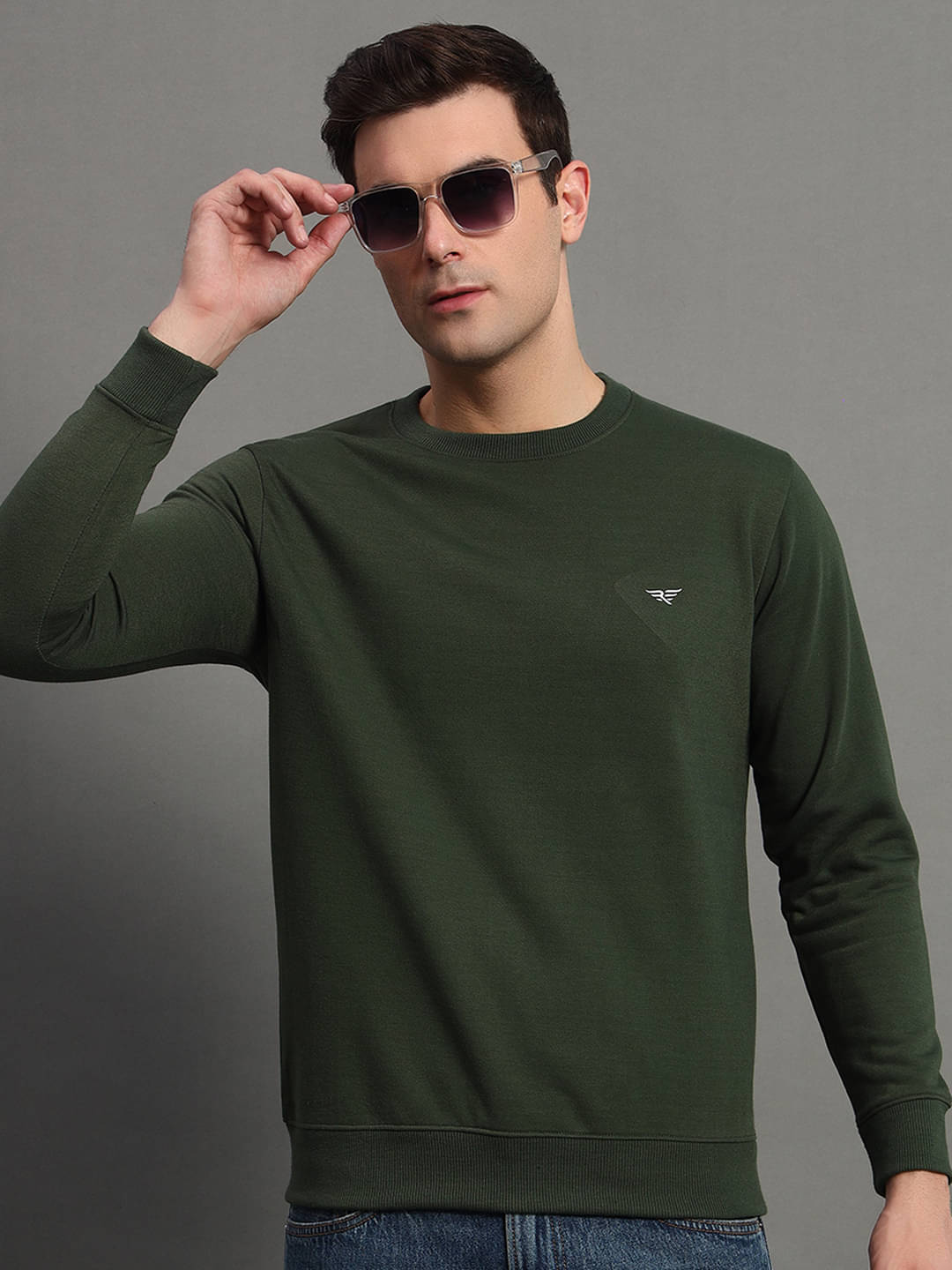 Riss Cotton Blend Round Neck Men's Sweatshirt - Olive ( Pack of 1 )     			Riss Cotton Blend Round Neck Men's Sweatshirt - Olive ( Pack of 1 )