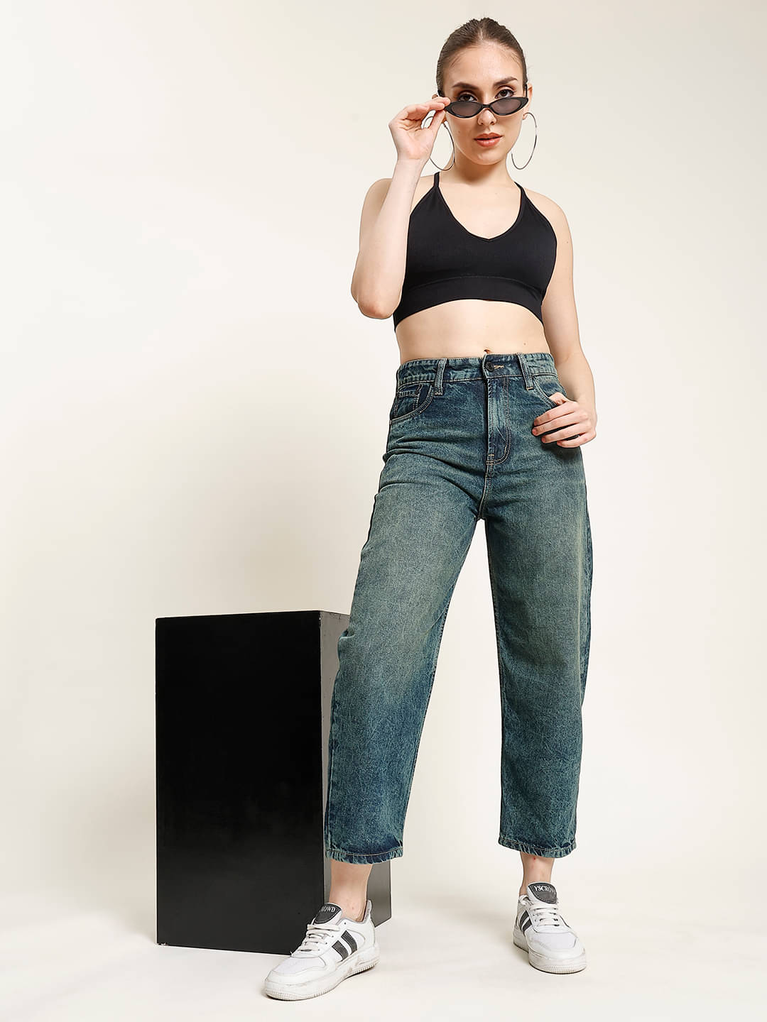     			Bene Kleed Women Classic Relaxed Fit High-Rise Jeans