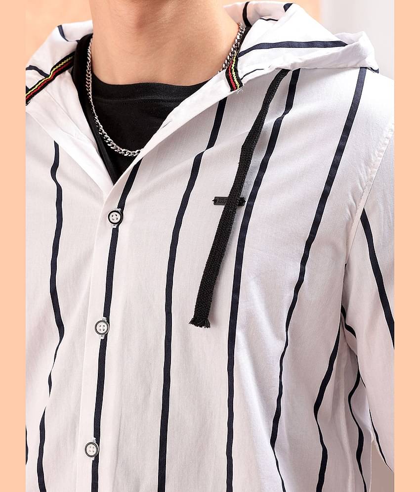The Indian Garage Co Men White & Black Slim Fit Striped Hooded Casual Shirt