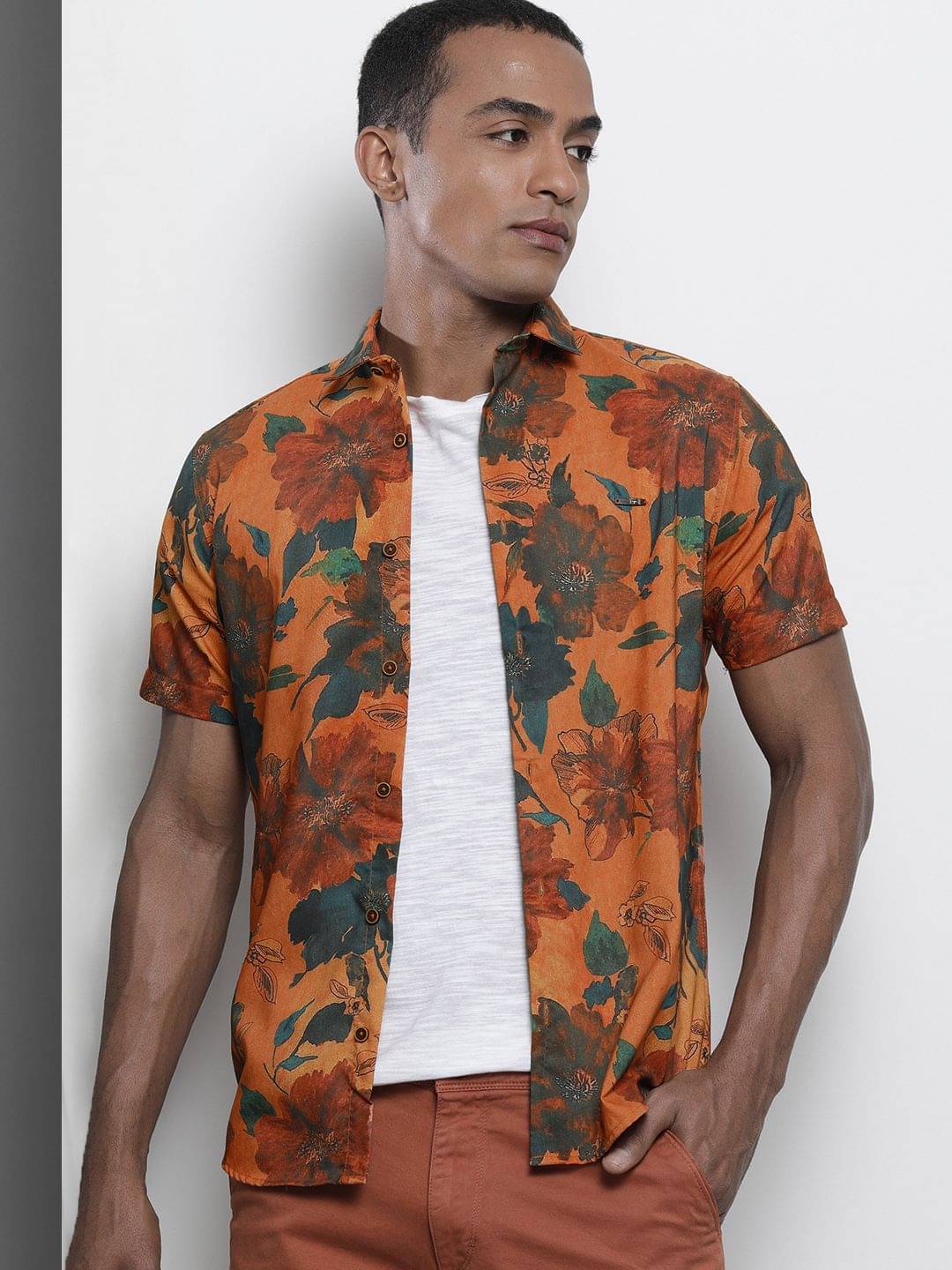     			The Indian Garage Co Men Orange Floral Printed Casual Shirt