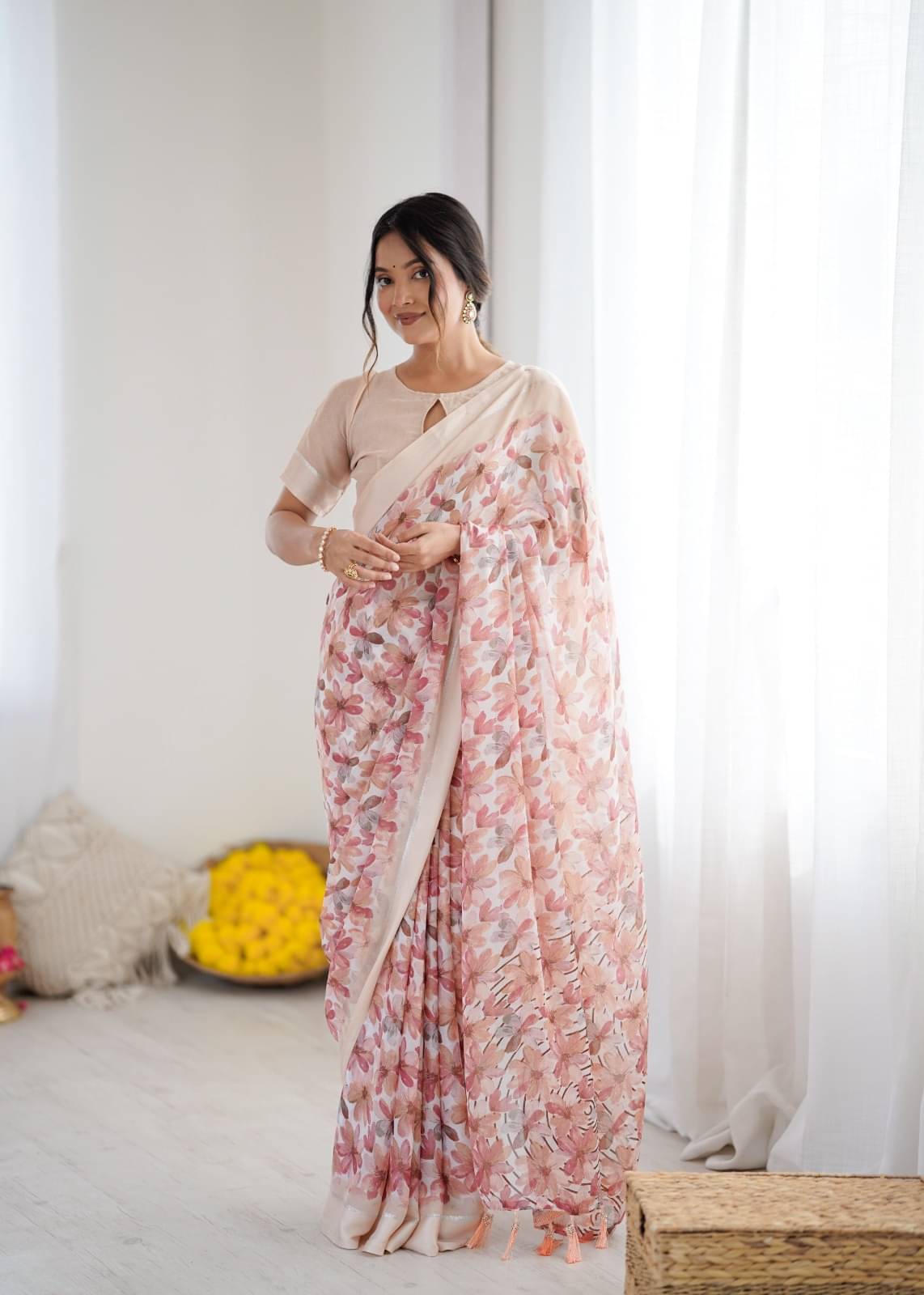 BLEESBURY Chiffon Printed Regular Saree With Unstitched Blouse Piece ( Peach ) BLEESBURY Chiffon Printed Regular Saree With Unstitched Blouse Piece ( Peach )