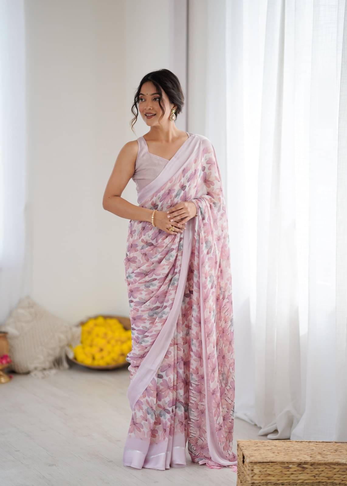 BLEESBURY Chiffon Printed Regular Saree With Unstitched Blouse Piece ( Pink ) BLEESBURY Chiffon Printed Regular Saree With Unstitched Blouse Piece ( Pink )