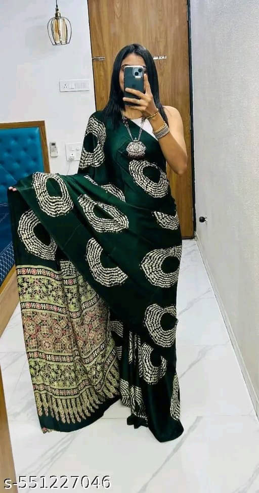     			Bhuwal Fashion Crepe Printed Regular Saree With Unstitched Blouse Piece ( Green )