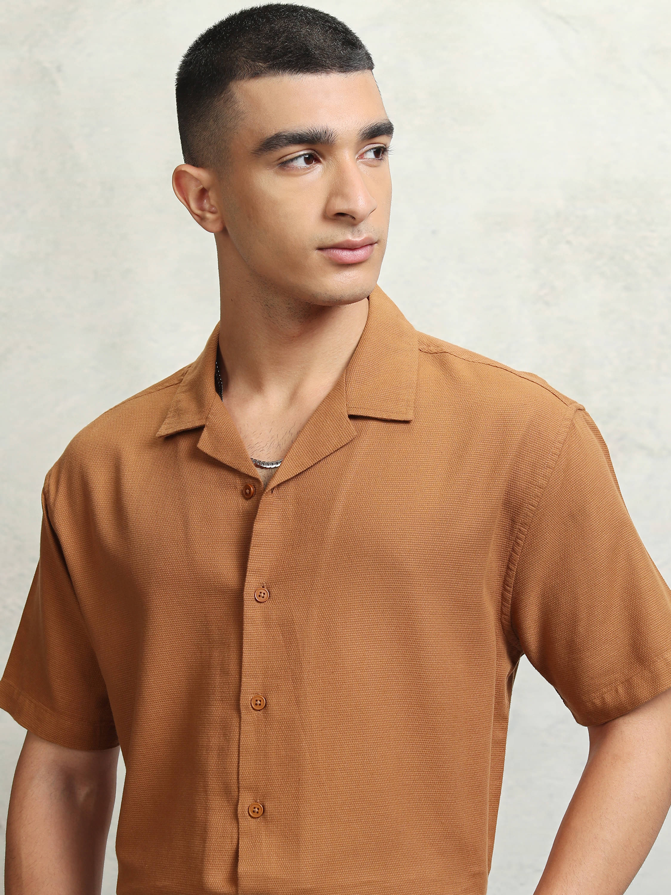     			Highlander 100% Cotton Relaxed Fit Self Design Half Sleeves Men's Casual Shirt - Brown ( Pack of 1 )
