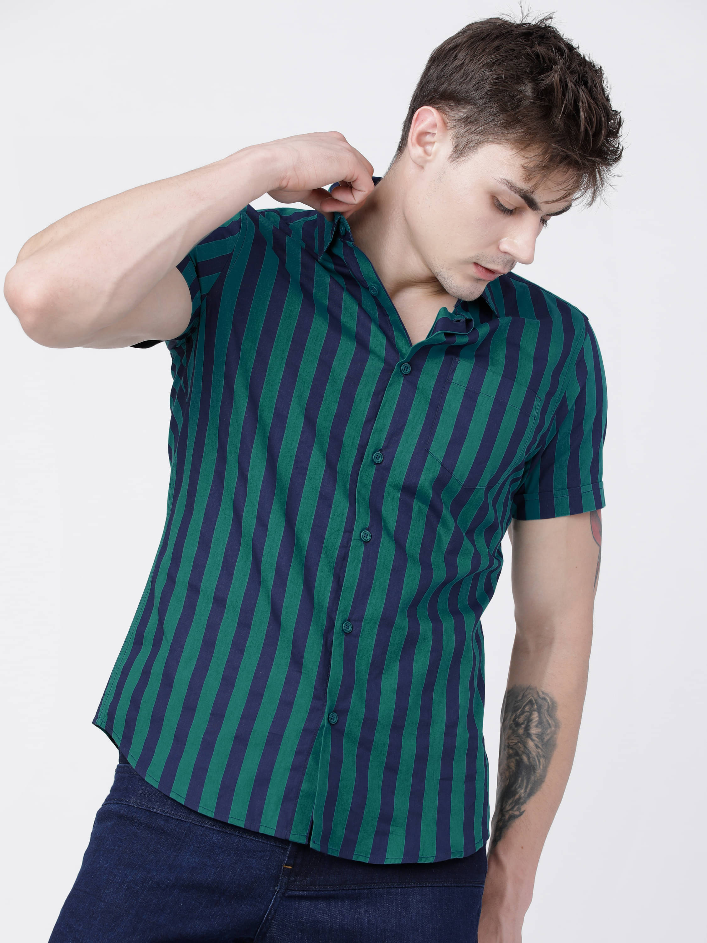 Highlander 100% Cotton Slim Fit Striped Half Sleeves Men's Casual Shirt - Multicolor ( Pack of 1 ) Highlander 100% Cotton Slim Fit Striped Half Sleeves Men's Casual Shirt - Multicolor ( Pack of 1 )