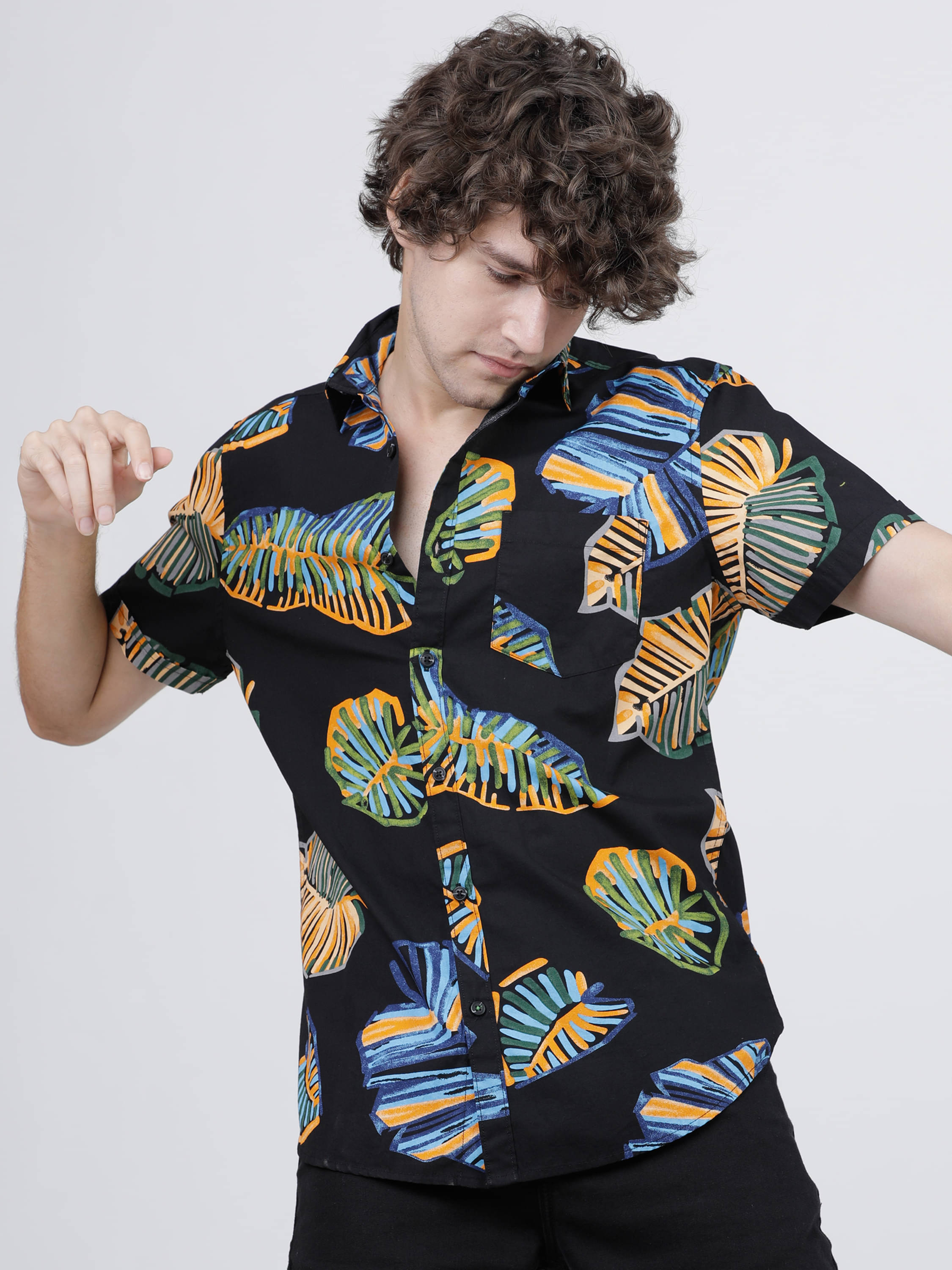 Highlander 100% Cotton Slim Fit Printed Half Sleeves Men's Casual Shirt - Multicolor ( Pack of 1 ) Highlander 100% Cotton Slim Fit Printed Half Sleeves Men's Casual Shirt - Multicolor ( Pack of 1 )