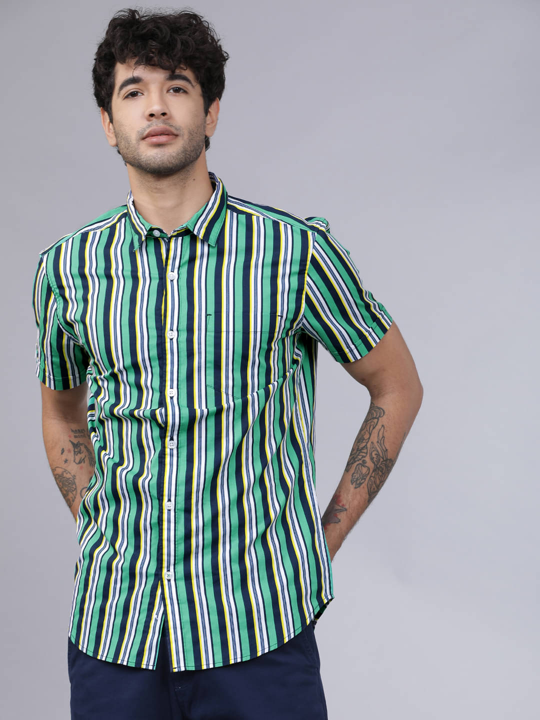     			Highlander 100% Cotton Slim Fit Striped Half Sleeves Men's Casual Shirt - Multicolor ( Pack of 1 )