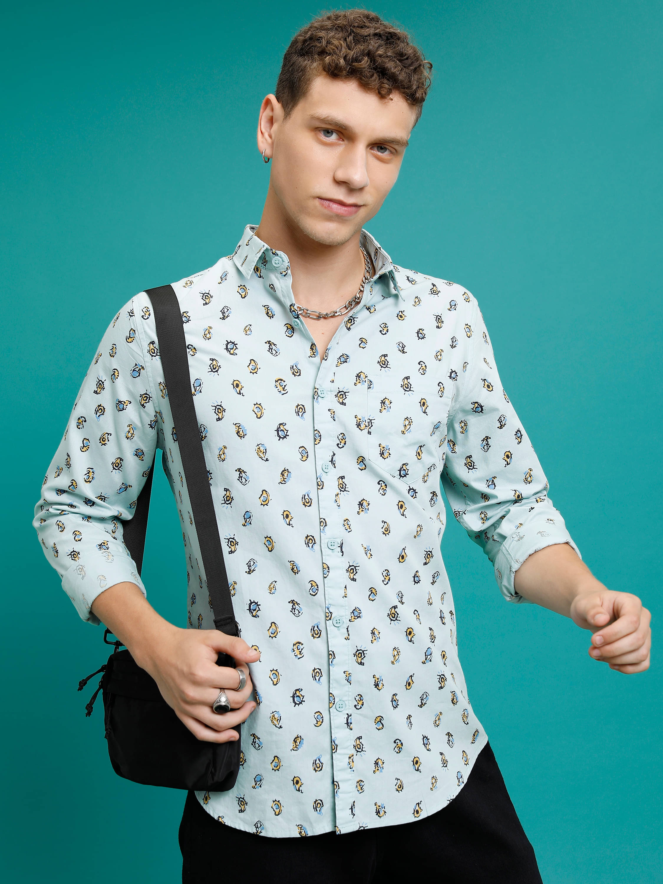 Highlander 100% Cotton Slim Fit Printed Full Sleeves Men's Casual Shirt - Light Blue ( Pack of 1 )     			Highlander 100% Cotton Slim Fit Printed Full Sleeves Men's Casual Shirt - Light Blue ( Pack of 1 )