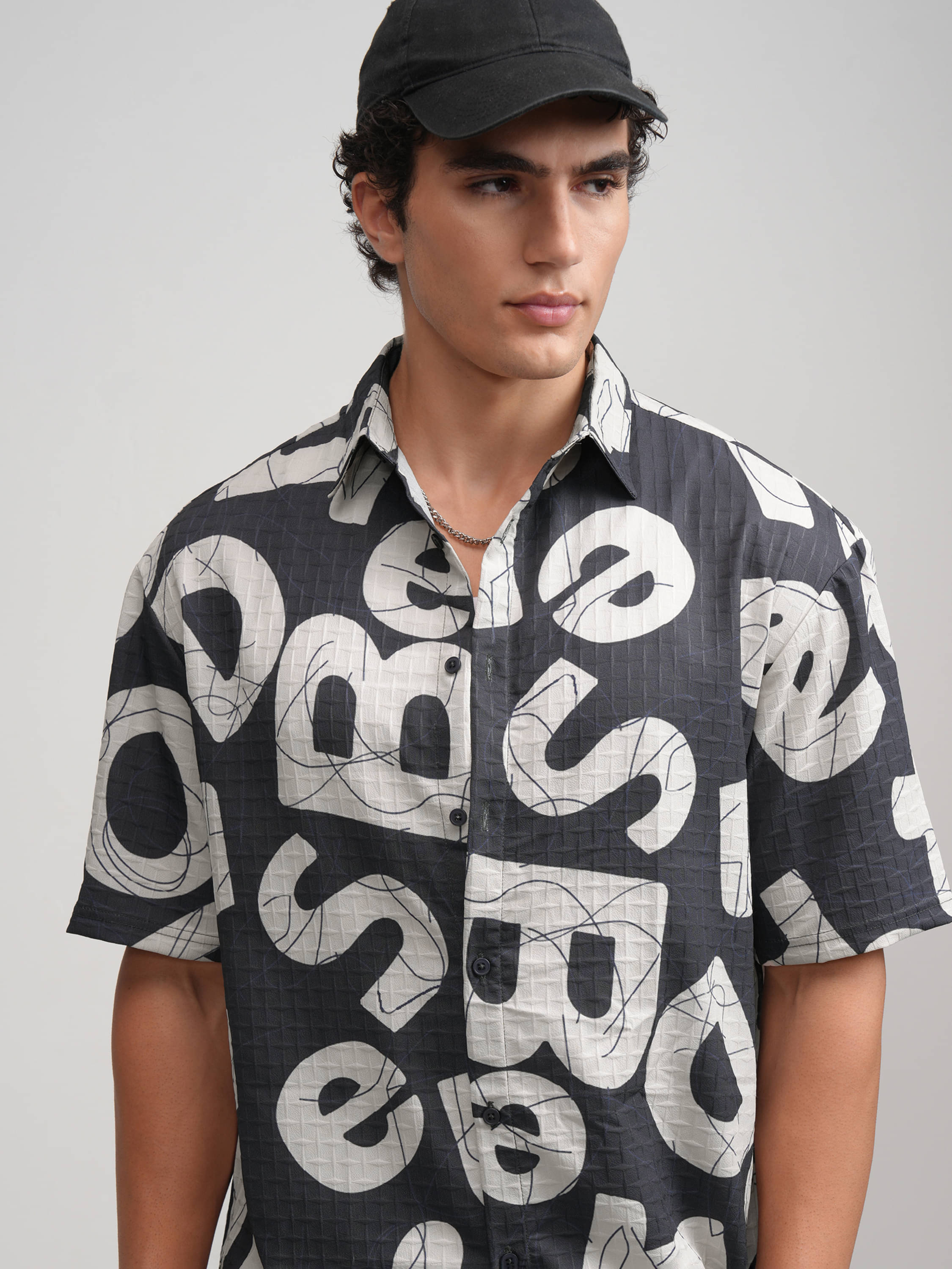     			Highlander Cotton Blend Oversized Fit Printed Half Sleeves Men's Casual Shirt - Multicolor ( Pack of 1 )