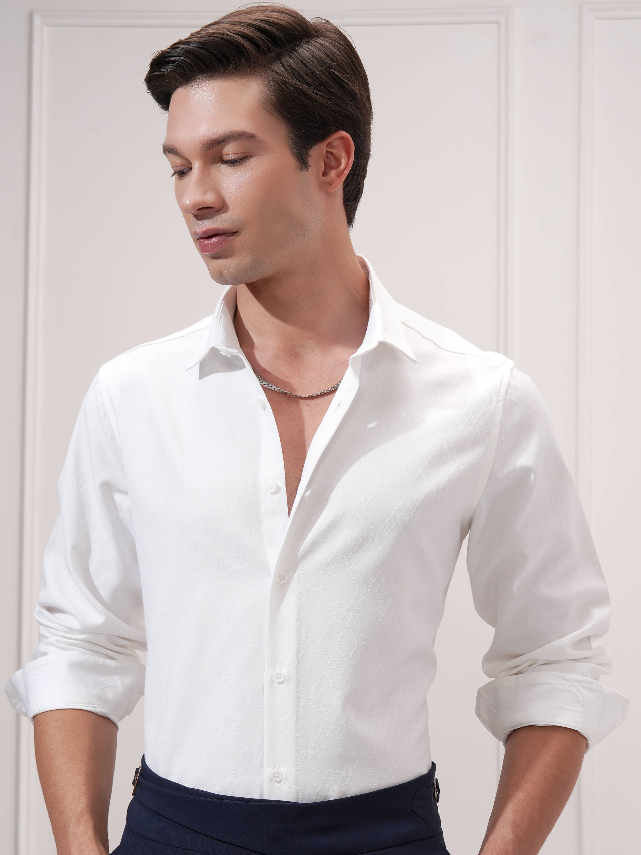Highlander Cotton Blend Slim Fit Self Design Full Sleeves Men's Casual Shirt - White ( Pack of 1 )     			Highlander Cotton Blend Slim Fit Self Design Full Sleeves Men's Casual Shirt - White ( Pack of 1 )