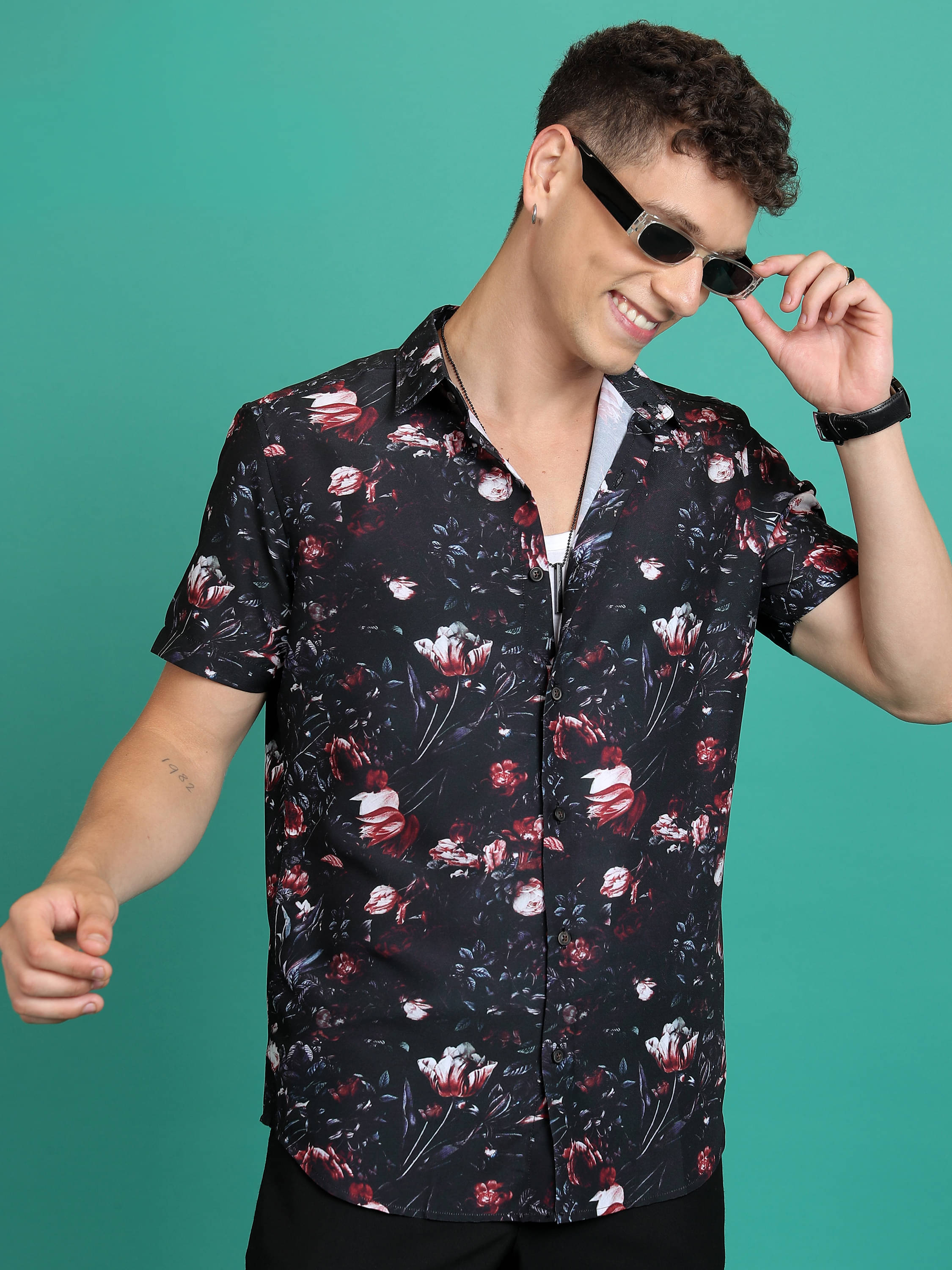    			Highlander Polyester Slim Fit Printed Half Sleeves Men's Casual Shirt - Black ( Pack of 1 )