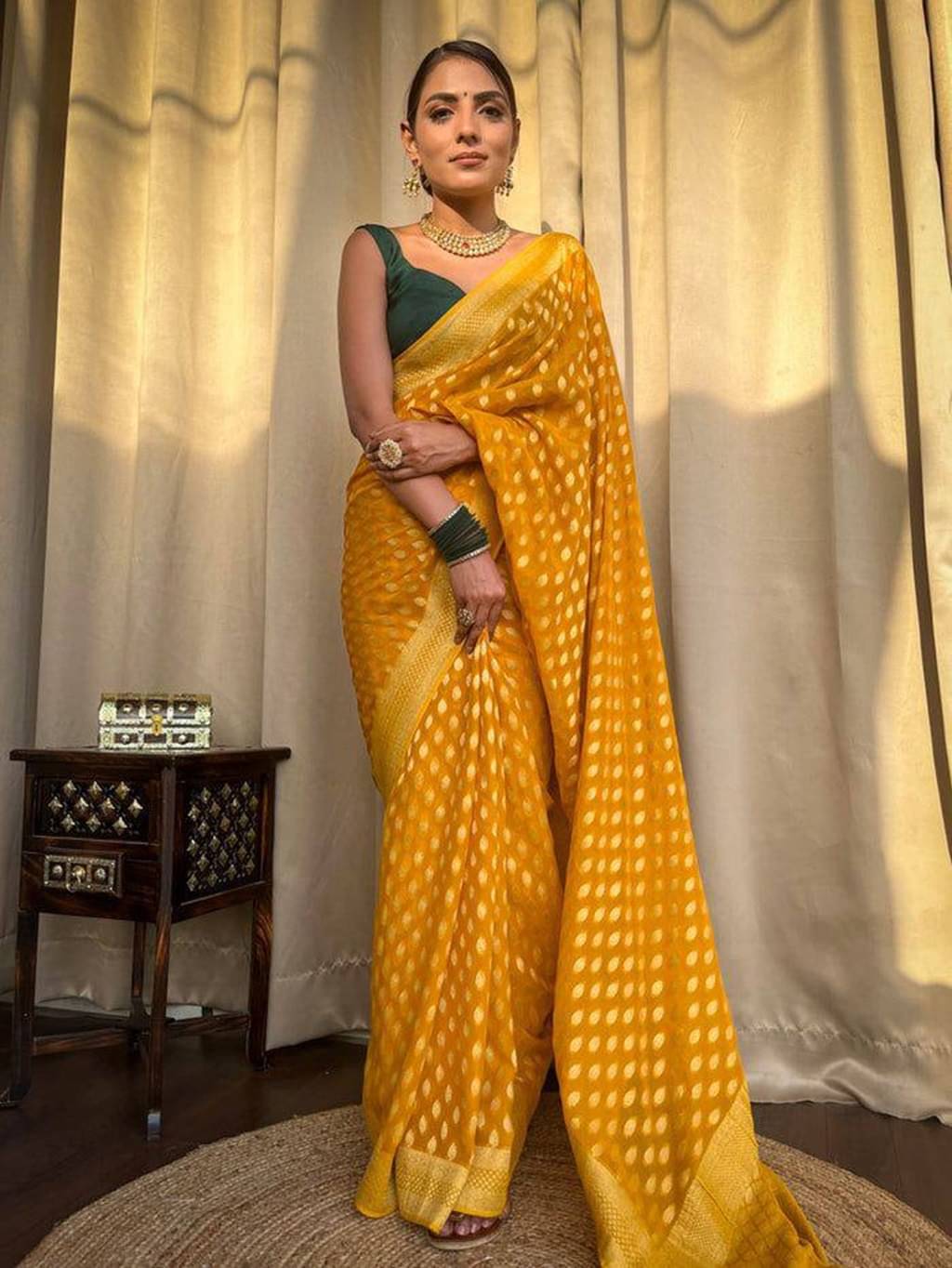     			SHIRODHARI Art Silk Woven Kanjeevaram Sarees With Unstitched Blouse Piece ( Yellow )