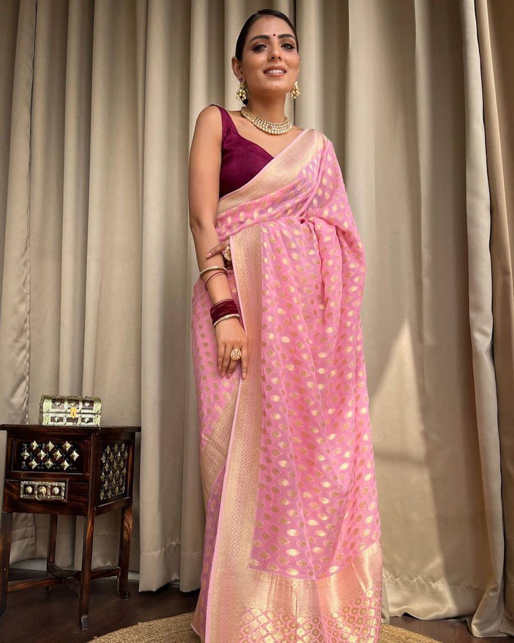     			SHIRODHARI Art Silk Woven Kanjeevaram Sarees With Unstitched Blouse Piece ( Pink )