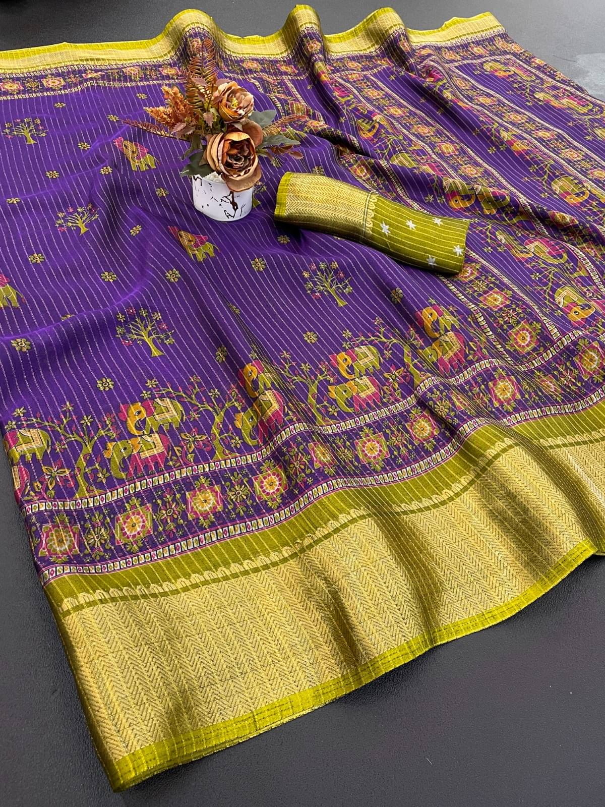     			Swara Silk Woven Regular Saree With Unstitched Blouse Piece ( Purple )