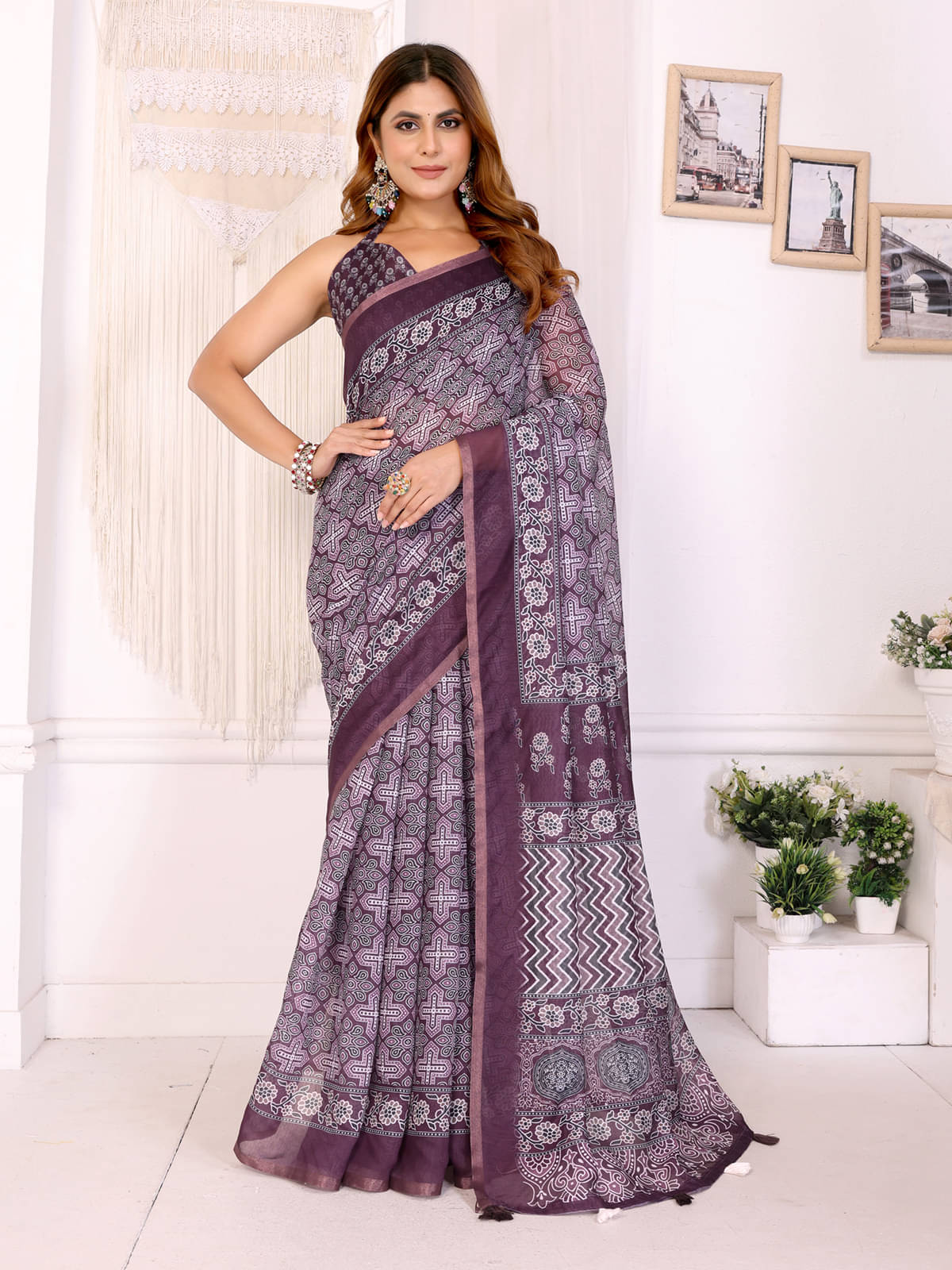 THE PRIVATE LABLE Chanderi Printed Banarasi saree With Unstitched Blouse Piece ( Wine ) THE PRIVATE LABLE Chanderi Printed Banarasi saree With Unstitched Blouse Piece ( Wine )