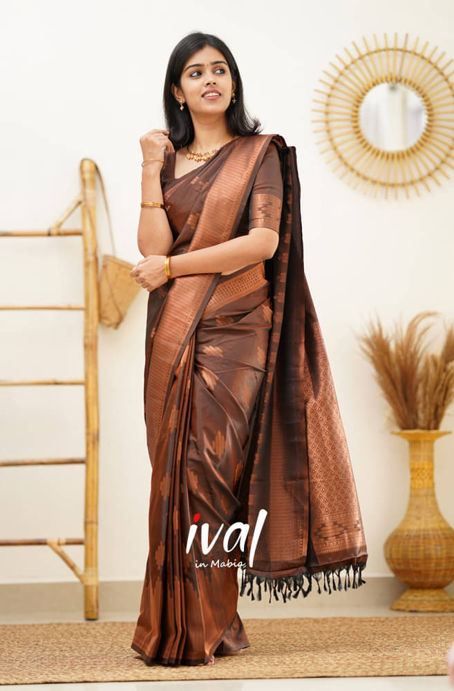     			THE PRIVATE LABLE Silk Blend Printed Banarasi saree With Unstitched Blouse Piece ( Brown )