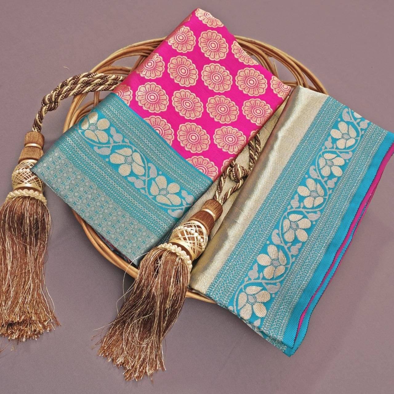 THE PRIVATE LABLE Silk Blend Printed Banarasi saree With Unstitched Blouse Piece ( Pink ) THE PRIVATE LABLE Silk Blend Printed Banarasi saree With Unstitched Blouse Piece ( Pink )