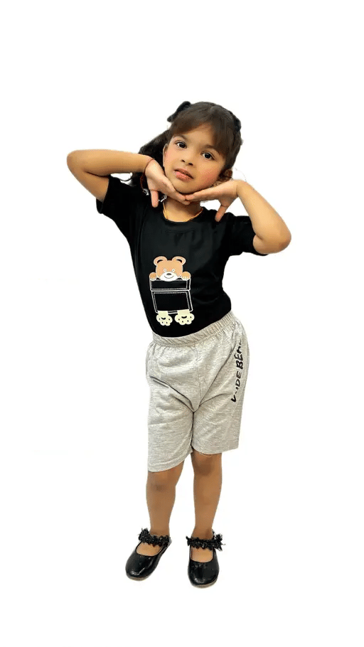     			WESEVEN Pack of 1 Girls Cotton Blend T-shirt & Shorts ( Black )