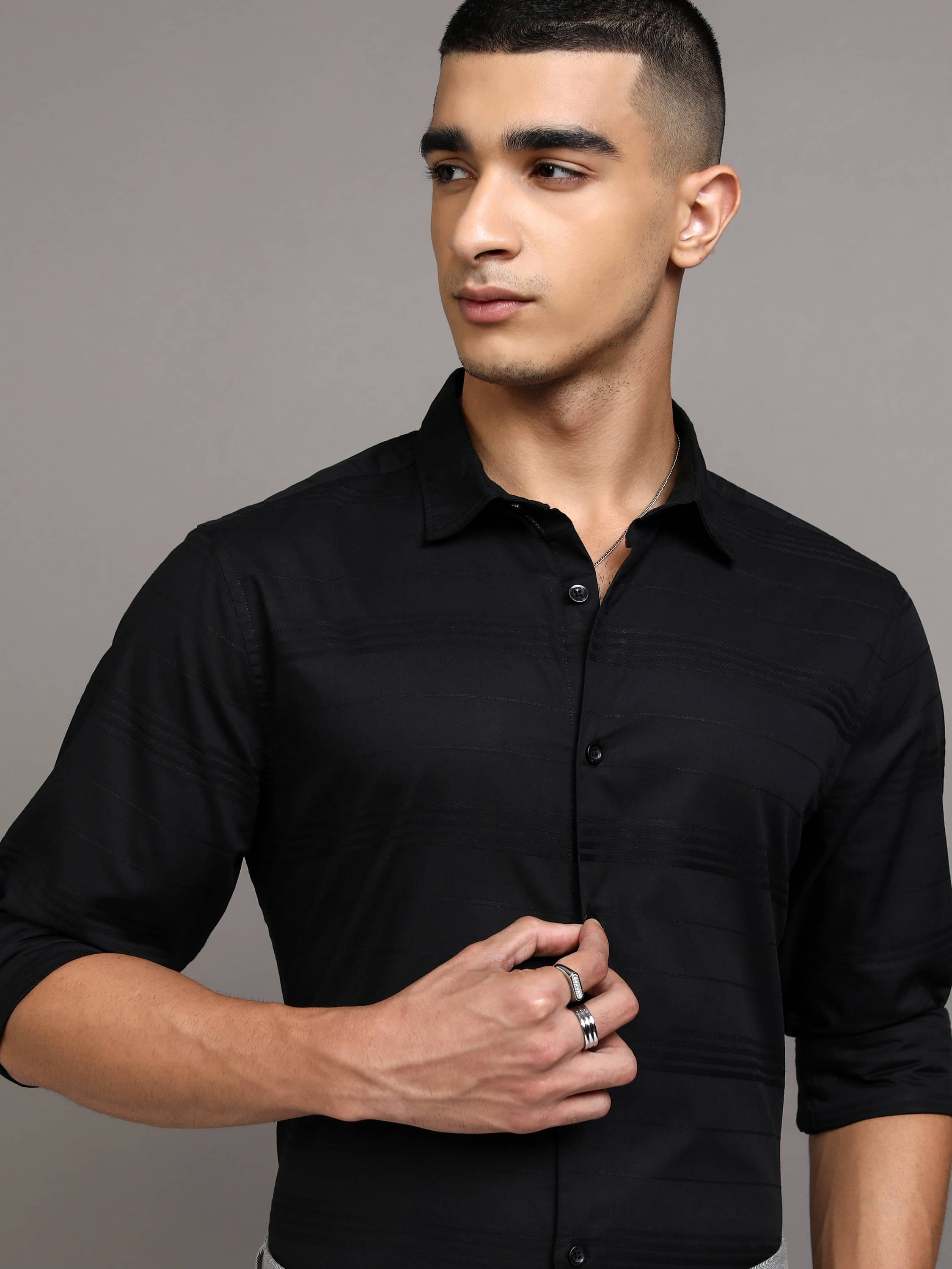     			Highlander 100% Cotton Regular Fit Striped Full Sleeves Men's Casual Shirt - Black ( Pack of 1 )