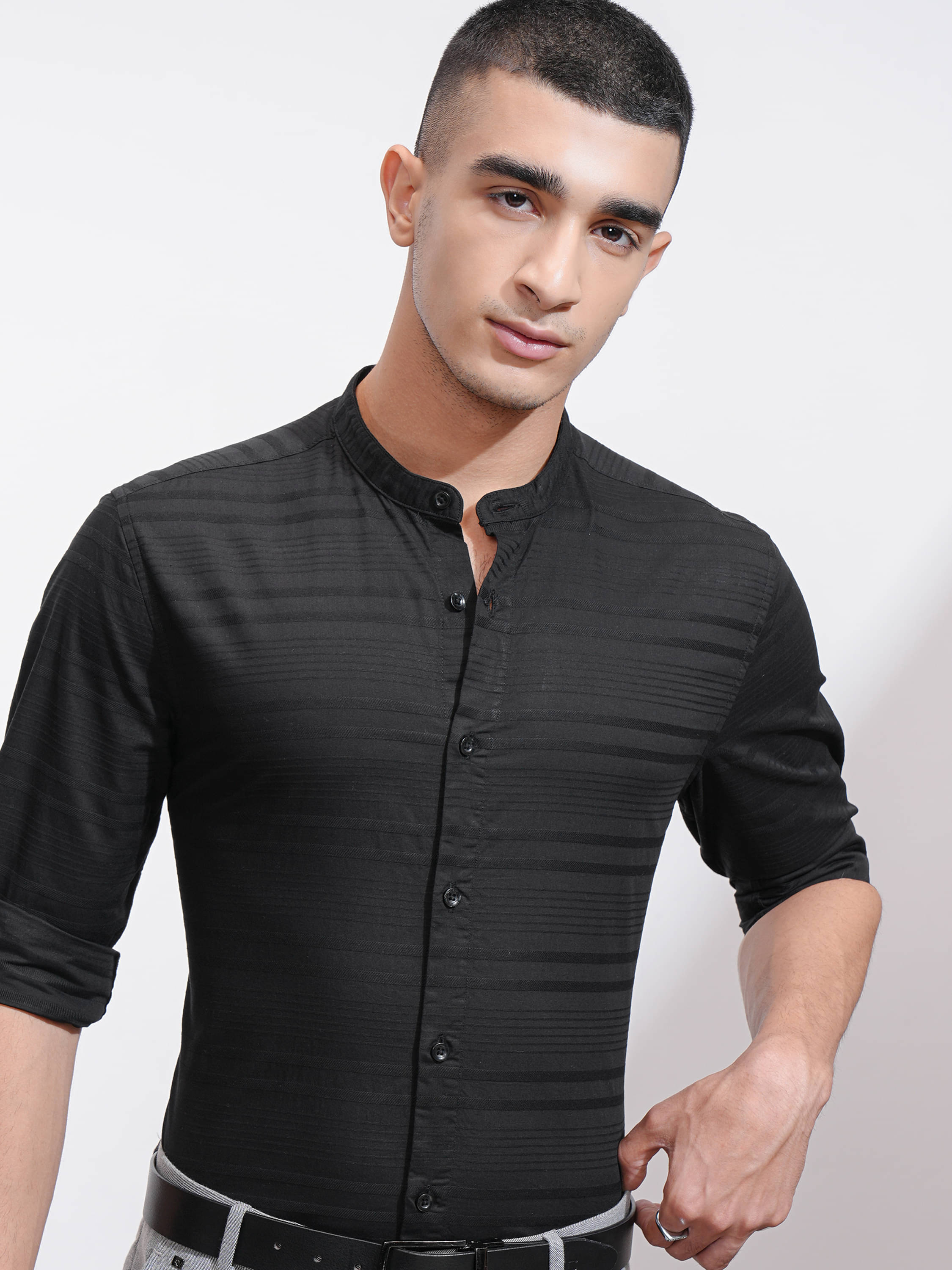     			Highlander 100% Cotton Regular Fit Striped Full Sleeves Men's Casual Shirt - Black ( Pack of 1 )
