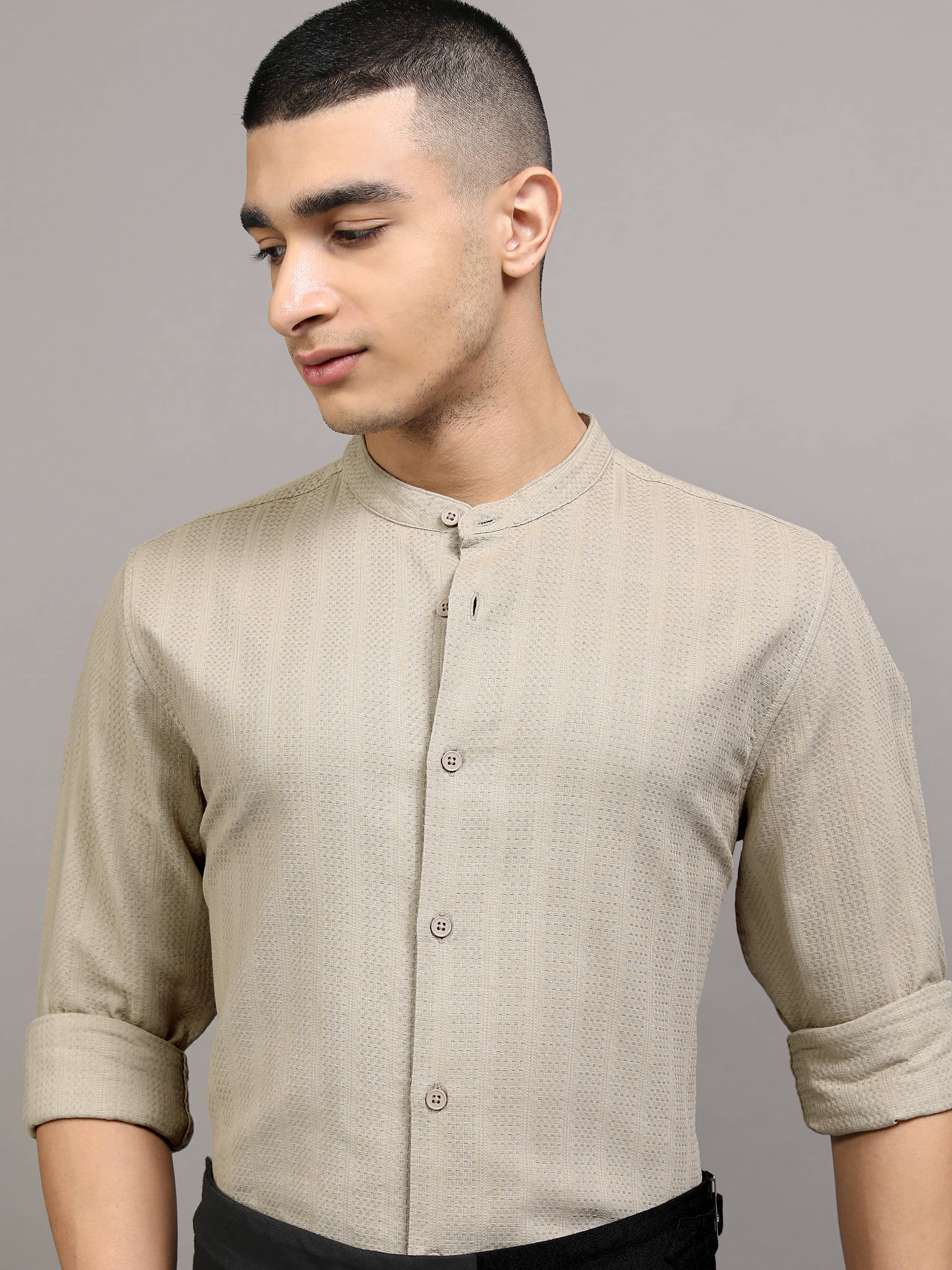     			Highlander 100% Cotton Regular Fit Self Design Full Sleeves Men's Casual Shirt - Beige ( Pack of 1 )