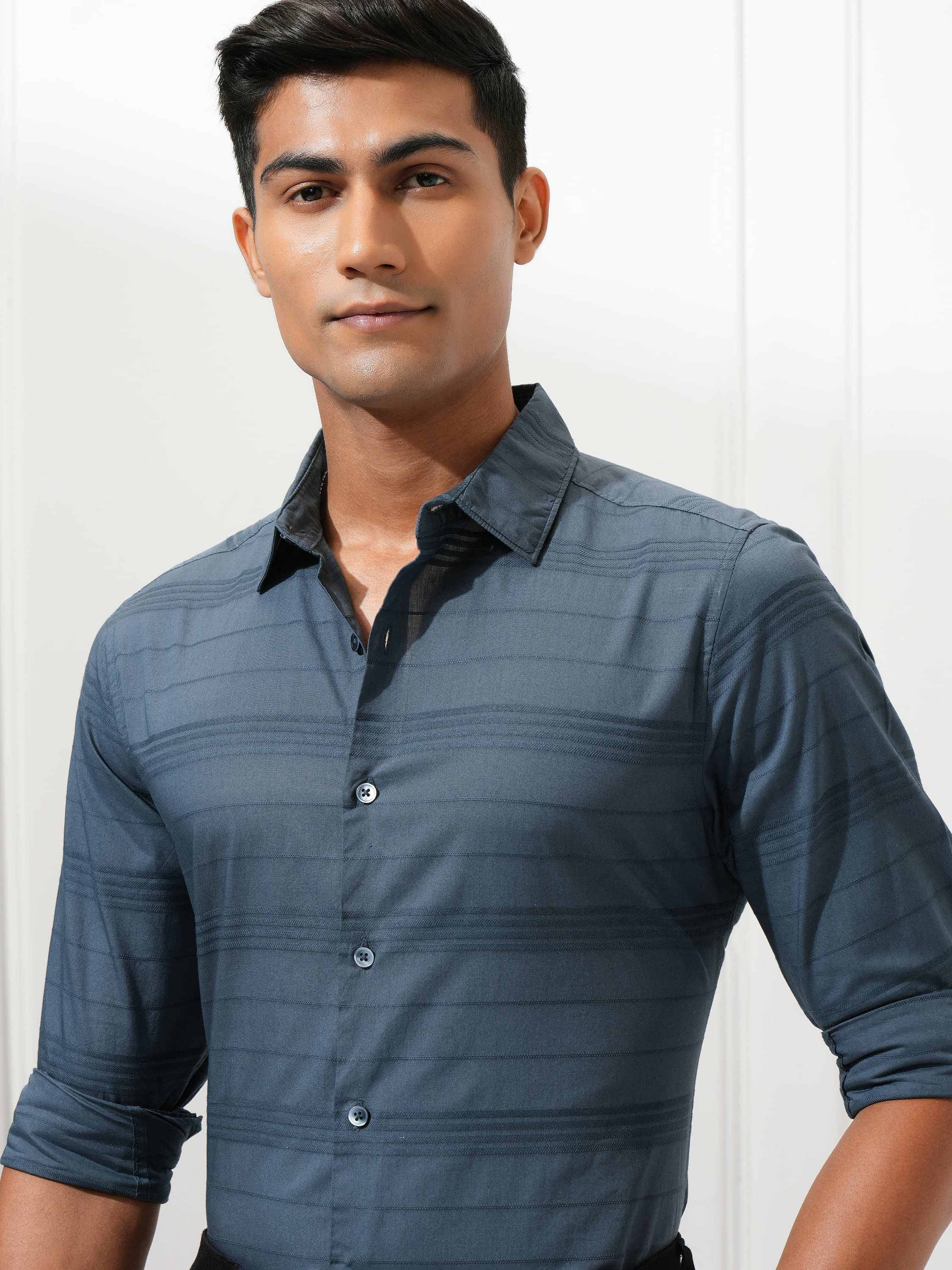     			Highlander 100% Cotton Regular Fit Striped Full Sleeves Men's Casual Shirt - Blue ( Pack of 1 )