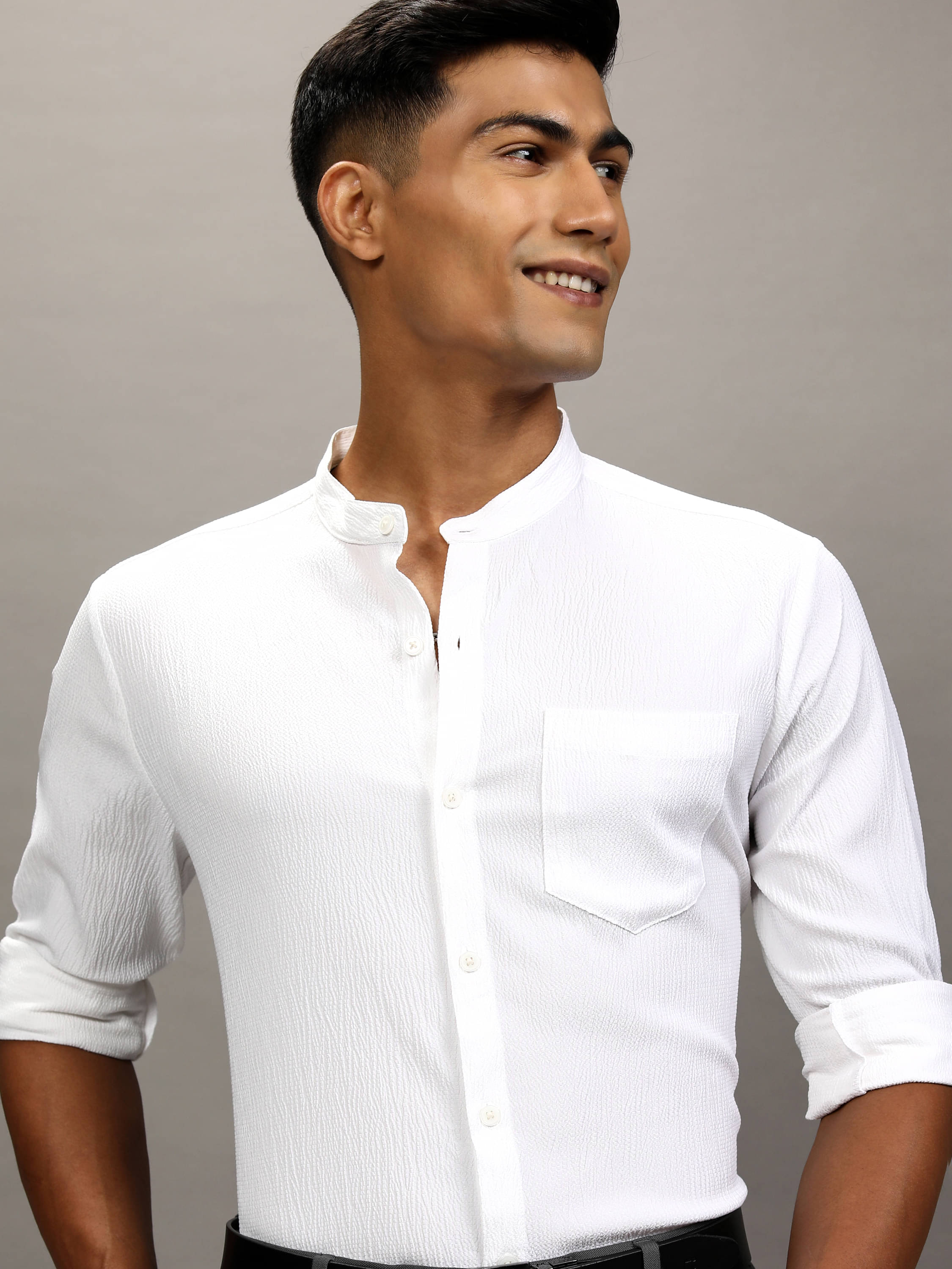     			Highlander 100% Cotton Regular Fit Self Design Full Sleeves Men's Casual Shirt - White ( Pack of 1 )