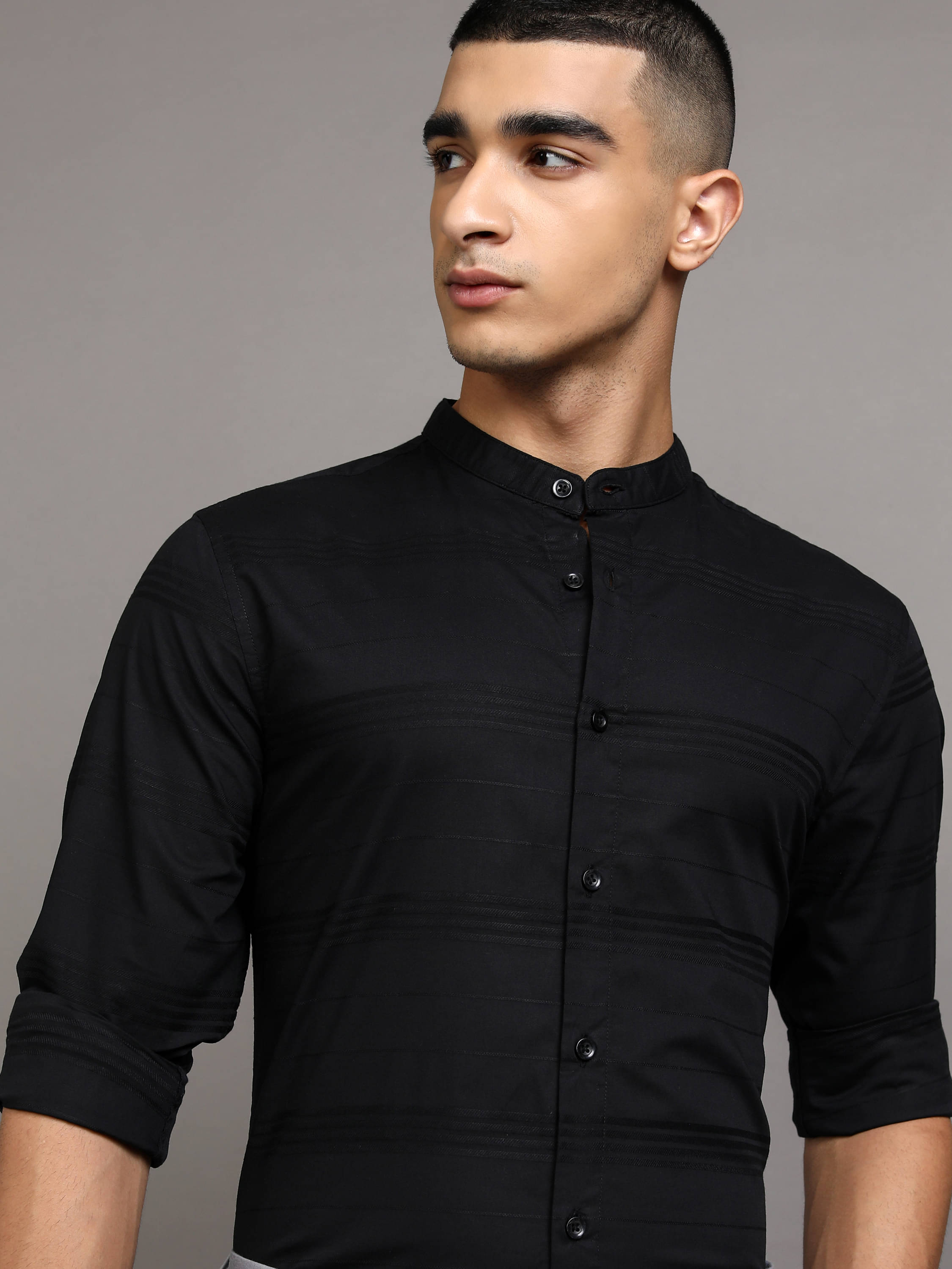    			Highlander 100% Cotton Regular Fit Striped Full Sleeves Men's Casual Shirt - Black ( Pack of 1 )