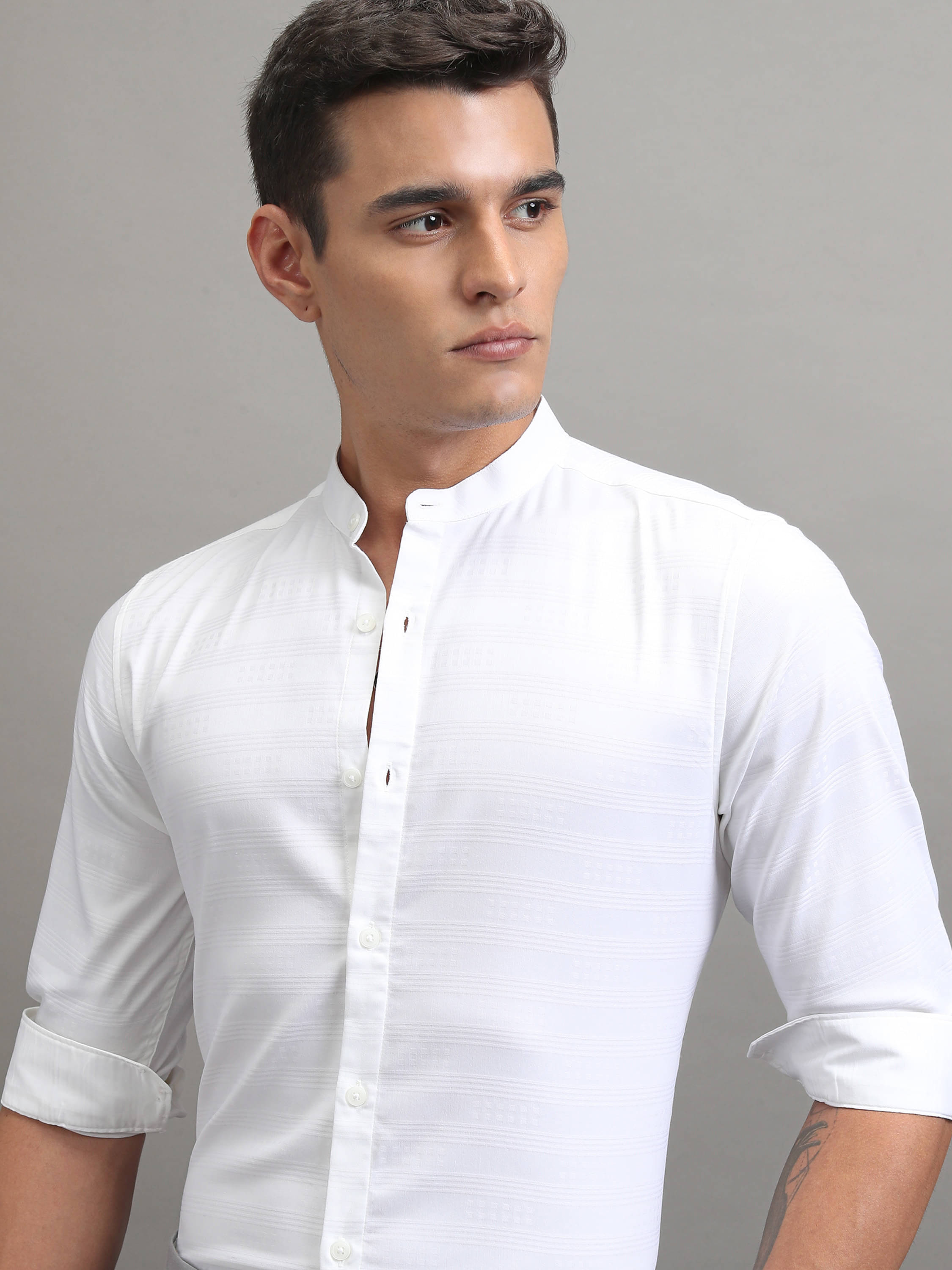     			Highlander 100% Cotton Regular Fit Striped Full Sleeves Men's Casual Shirt - White ( Pack of 1 )