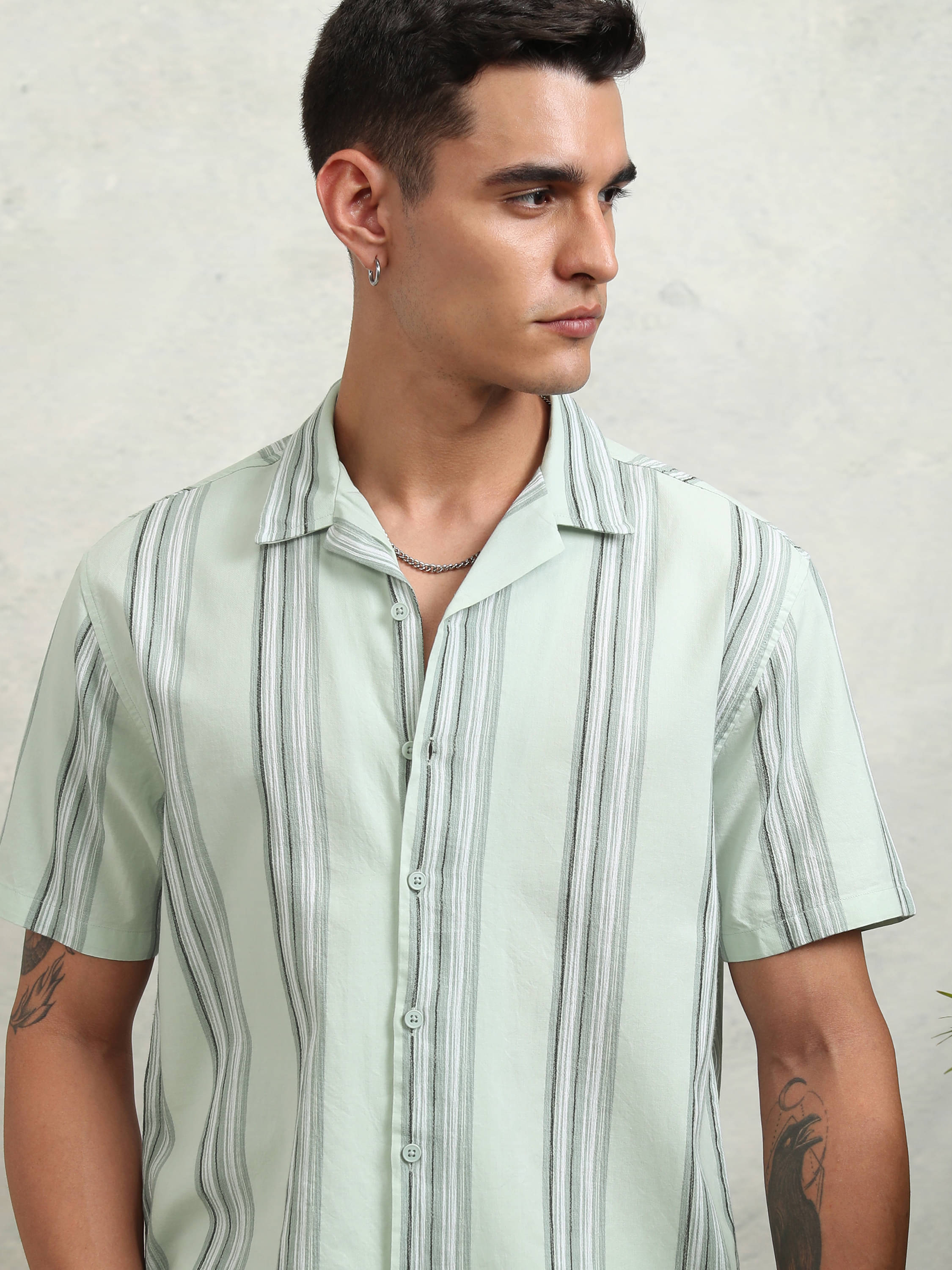     			Highlander 100% Cotton Relaxed Fit Striped Half Sleeves Men's Casual Shirt - Light Green ( Pack of 1 )