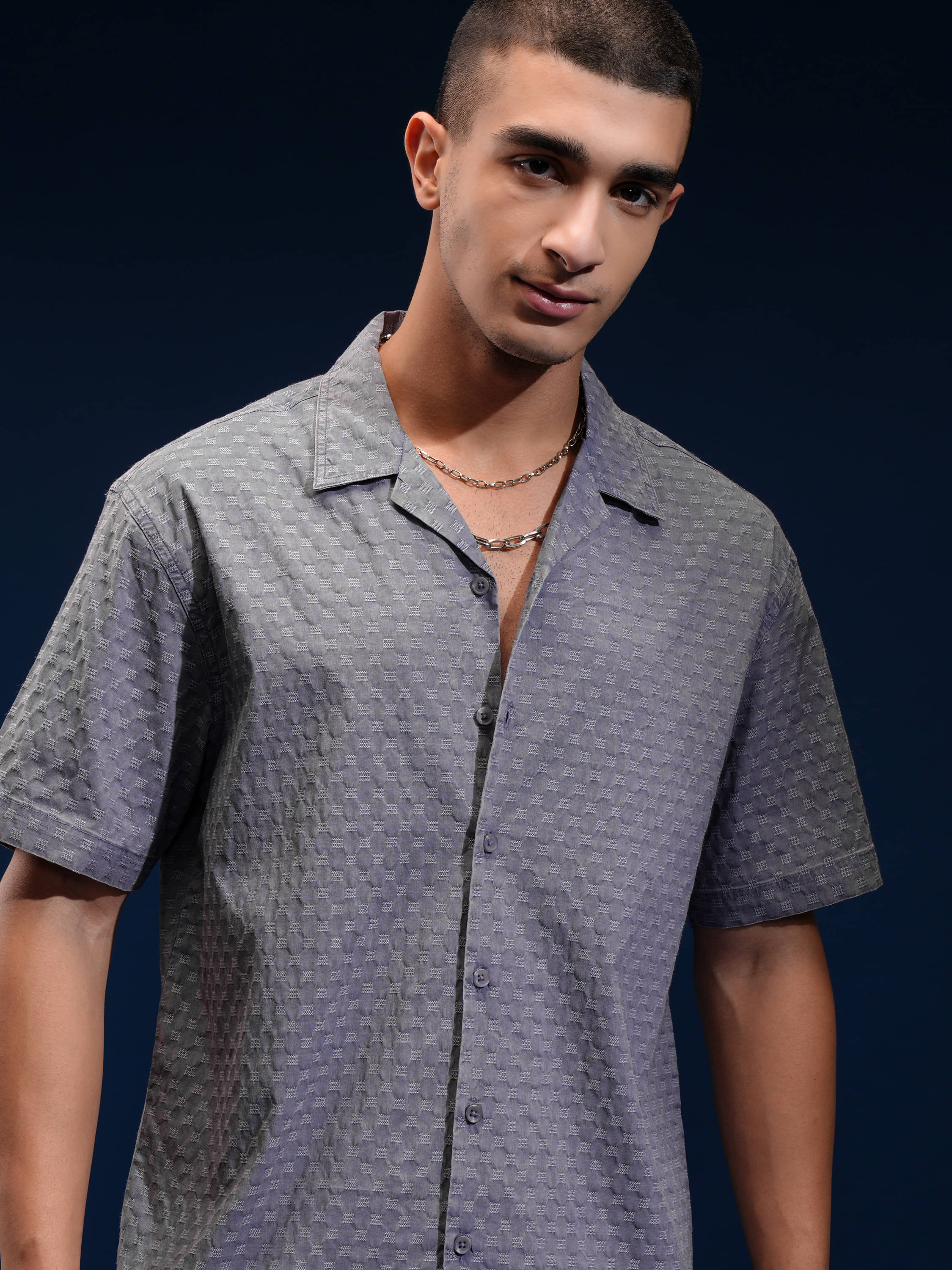     			Highlander 100% Cotton Relaxed Fit Self Design Half Sleeves Men's Casual Shirt - Blue ( Pack of 1 )