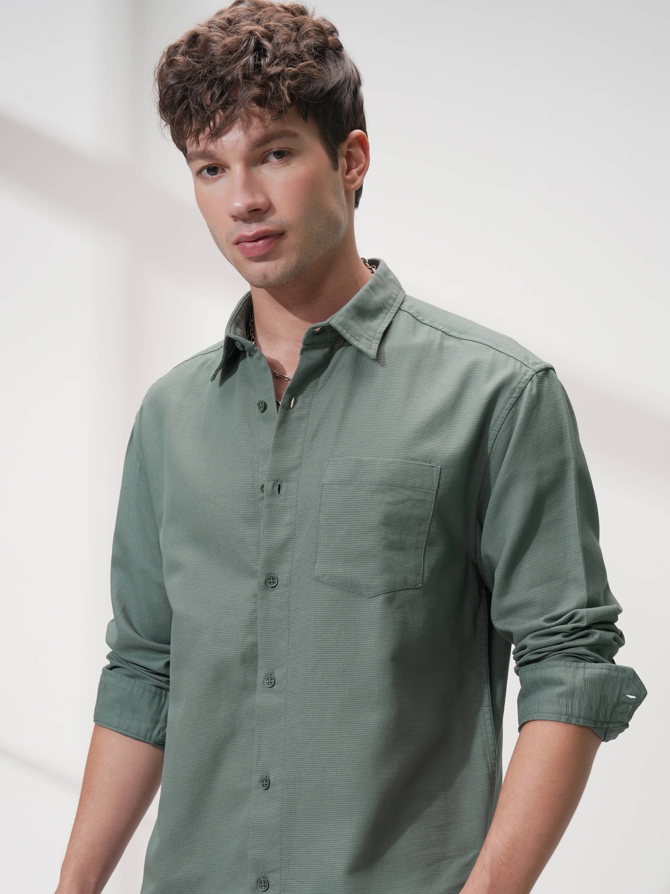     			Highlander 100% Cotton Relaxed Fit Self Design Full Sleeves Men's Casual Shirt - Green ( Pack of 1 )