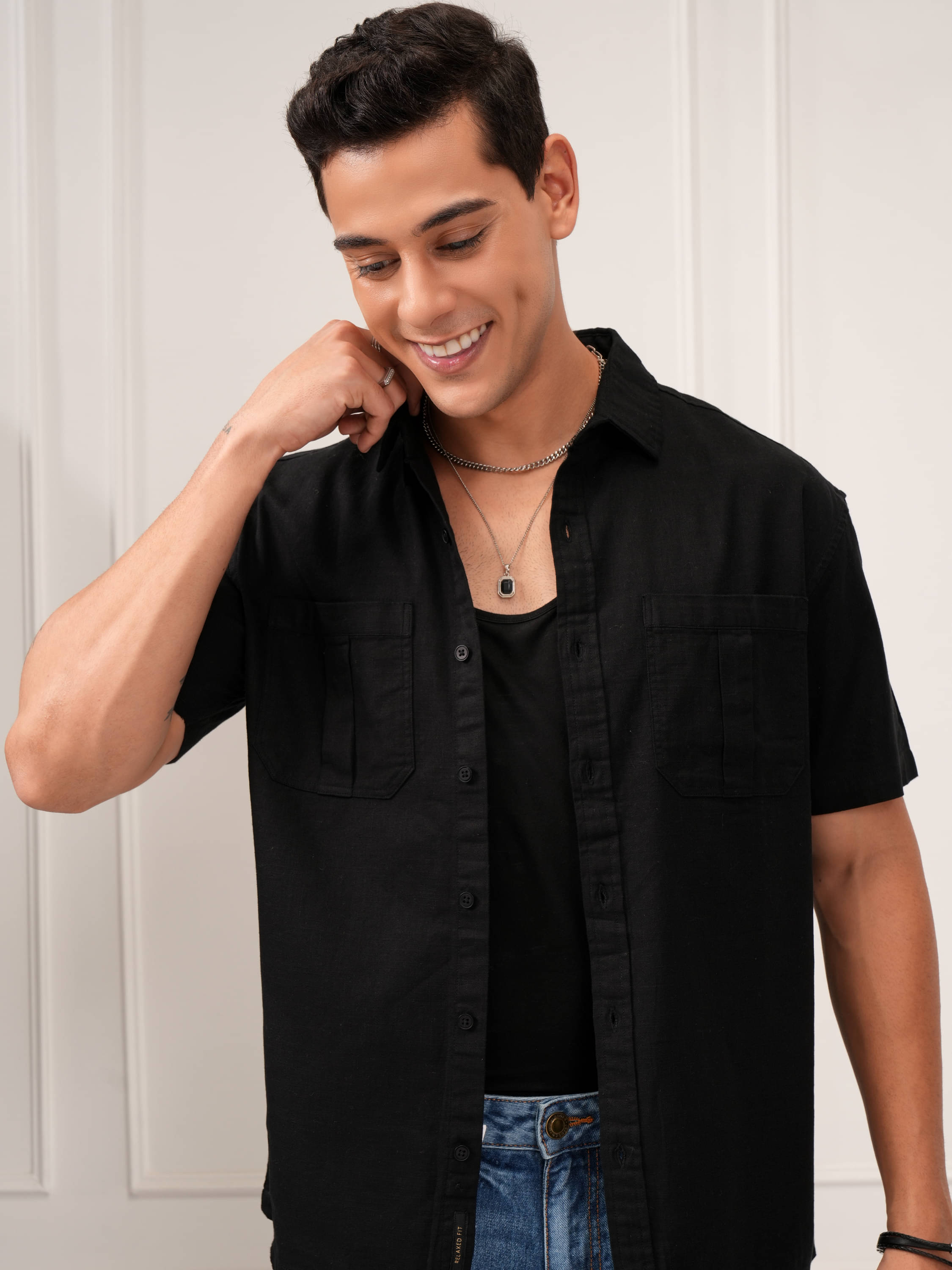 Highlander 100% Cotton Relaxed Fit Solids Half Sleeves Men's Casual Shirt - Black ( Pack of 1 ) Highlander 100% Cotton Relaxed Fit Solids Half Sleeves Men's Casual Shirt - Black ( Pack of 1 )