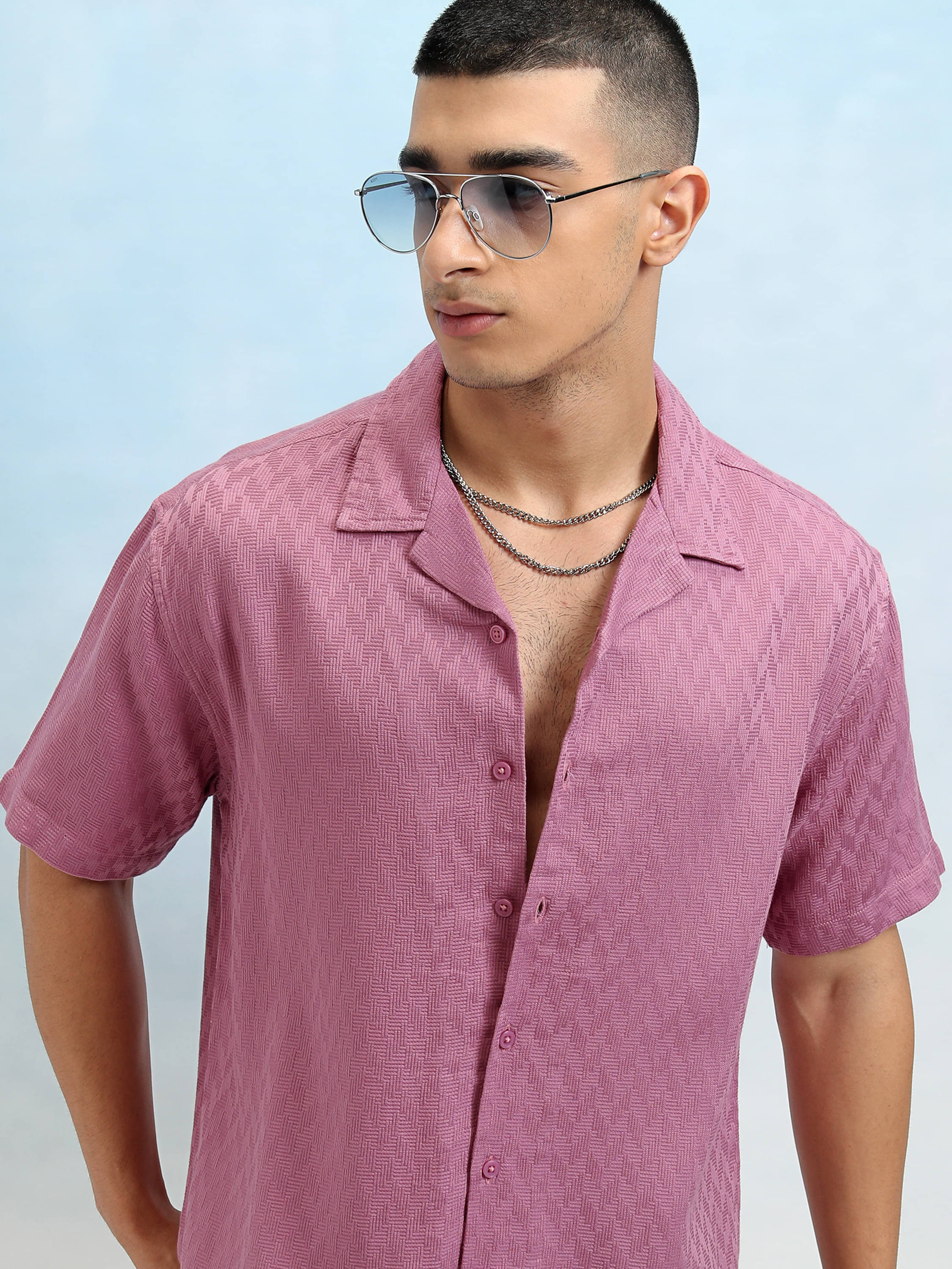     			Highlander 100% Cotton Relaxed Fit Self Design Half Sleeves Men's Casual Shirt - Multicolor ( Pack of 1 )