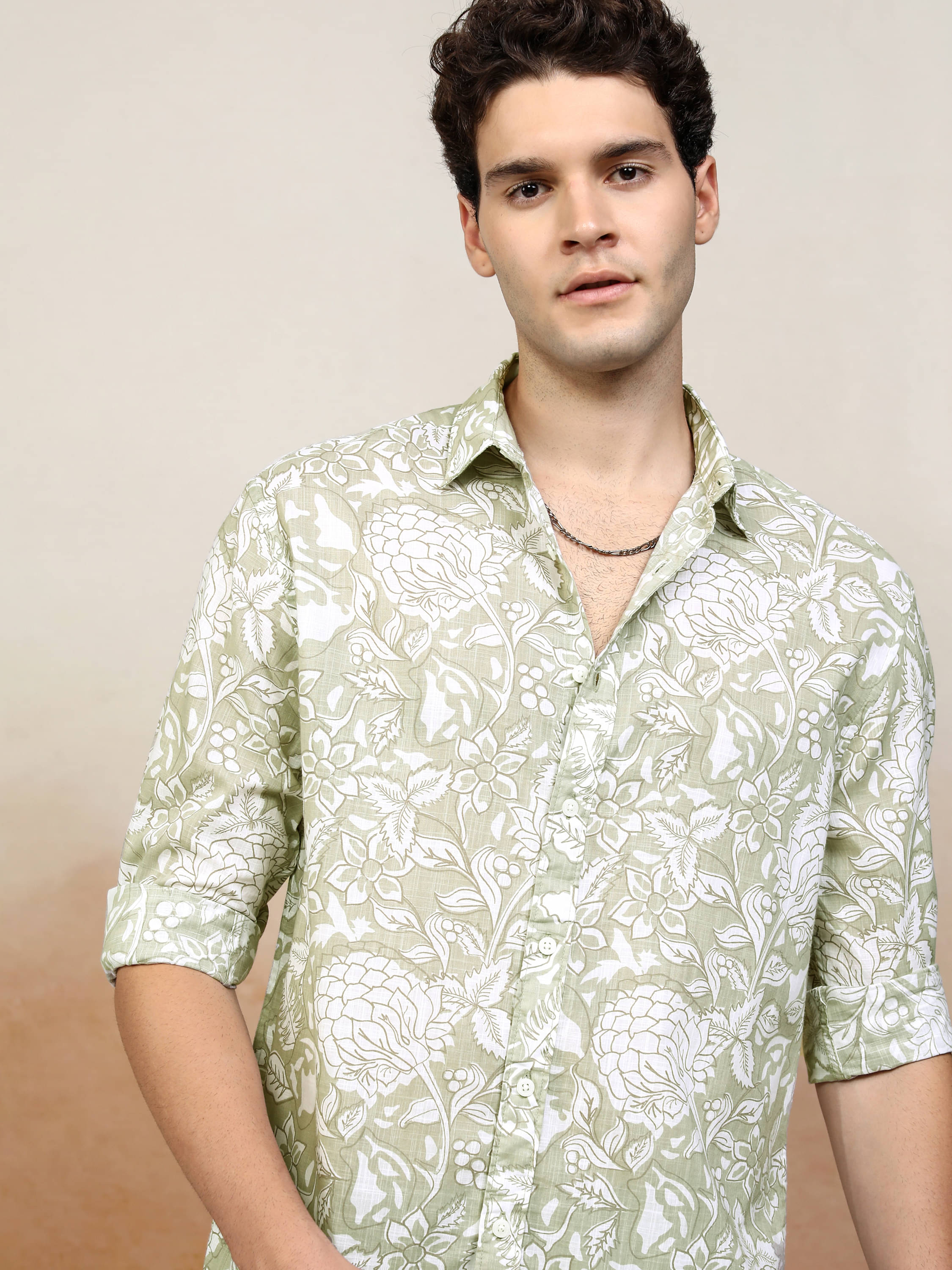 Highlander 100% Cotton Relaxed Fit Printed Full Sleeves Men's Casual Shirt - Green ( Pack of 1 ) Highlander 100% Cotton Relaxed Fit Printed Full Sleeves Men's Casual Shirt - Green ( Pack of 1 )