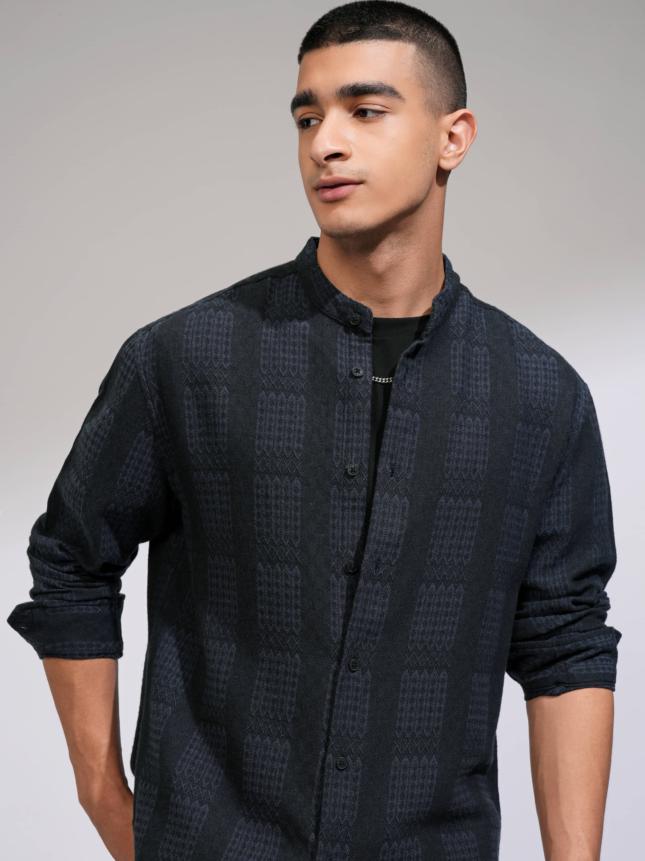    			Highlander 100% Cotton Relaxed Fit Self Design Full Sleeves Men's Casual Shirt - Multicolor ( Pack of 1 )