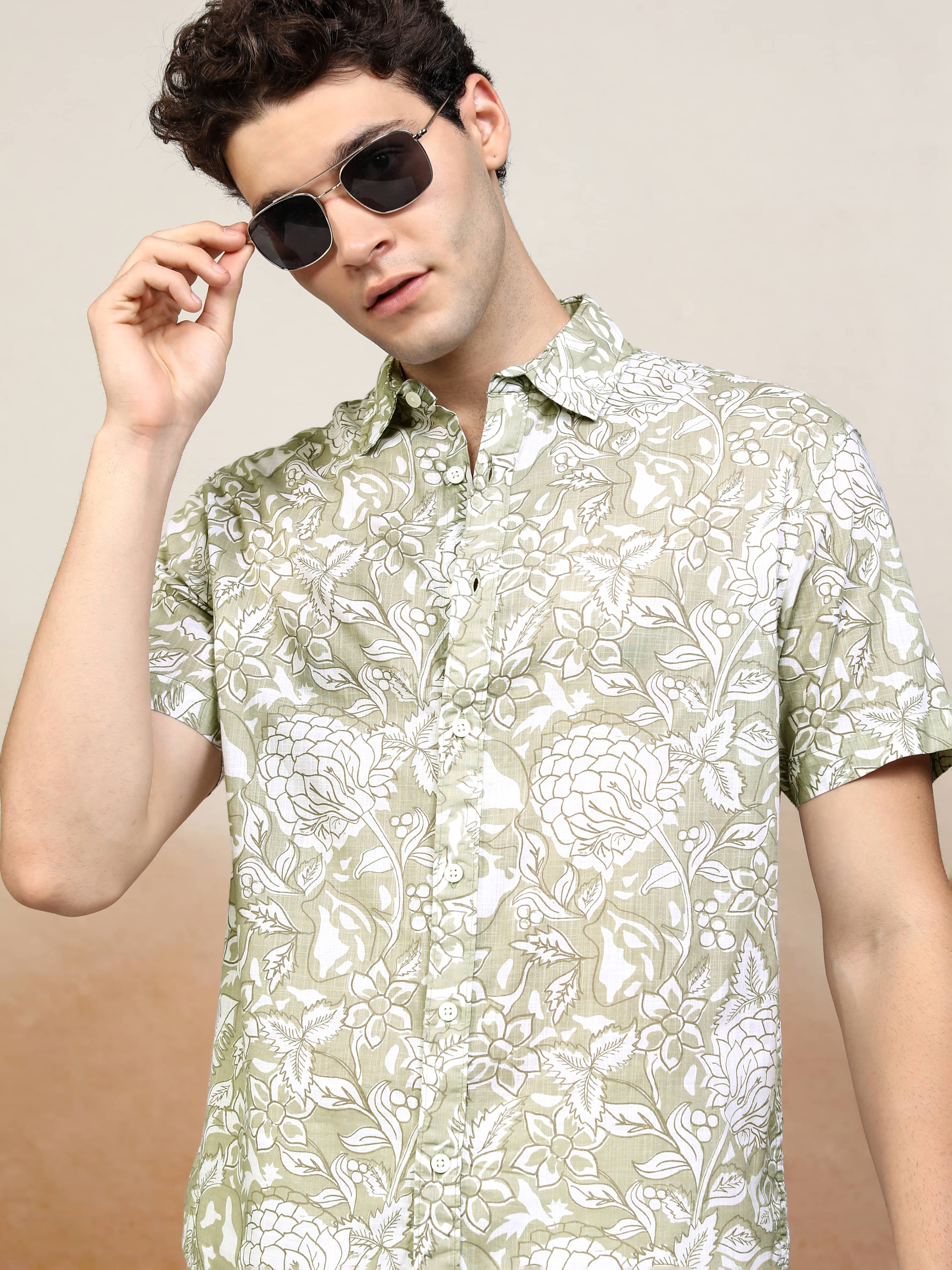     			Highlander 100% Cotton Relaxed Fit Printed Half Sleeves Men's Casual Shirt - Green ( Pack of 1 )
