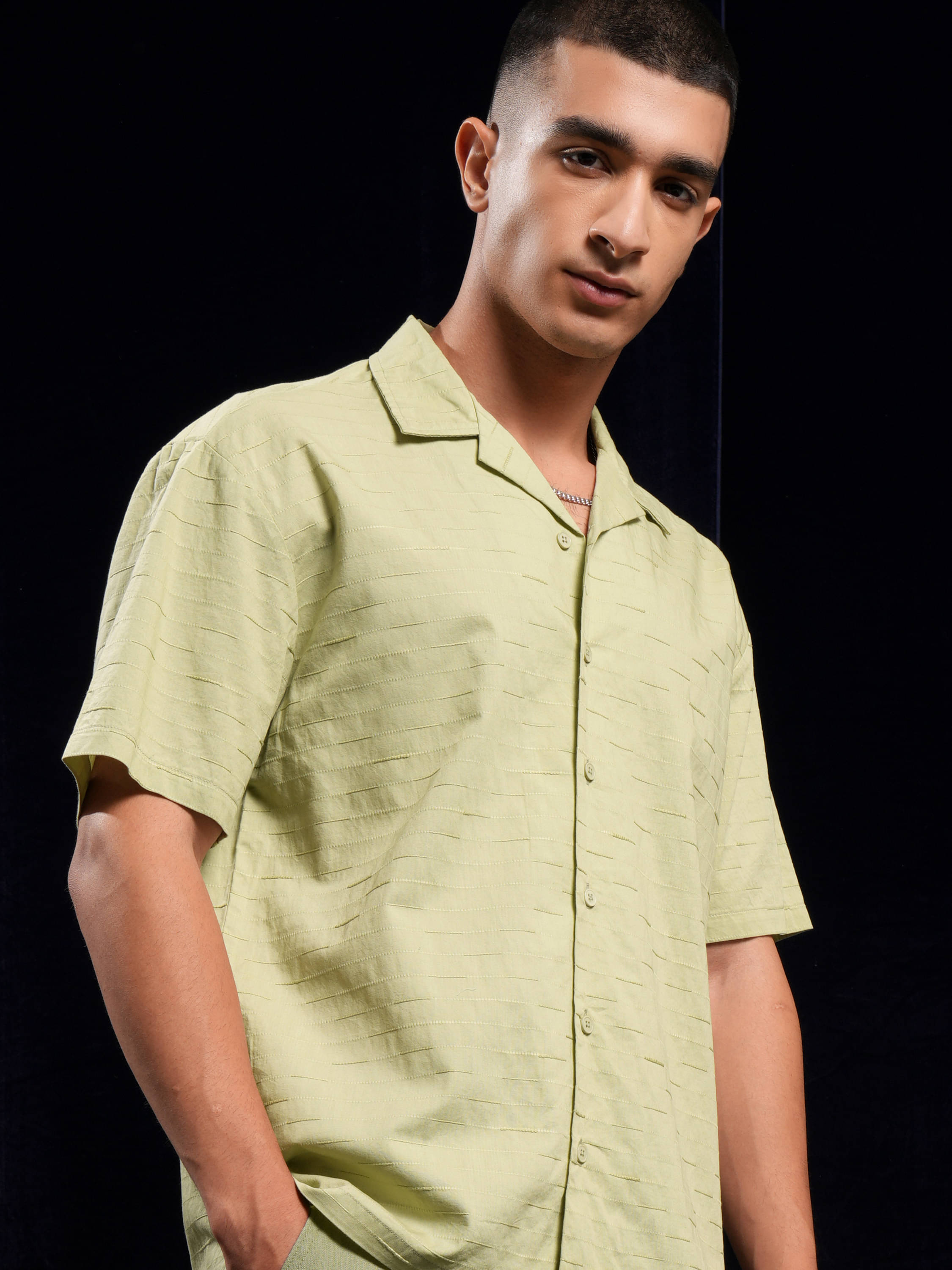     			Highlander 100% Cotton Relaxed Fit Solids Half Sleeves Men's Casual Shirt - Light Green ( Pack of 1 )