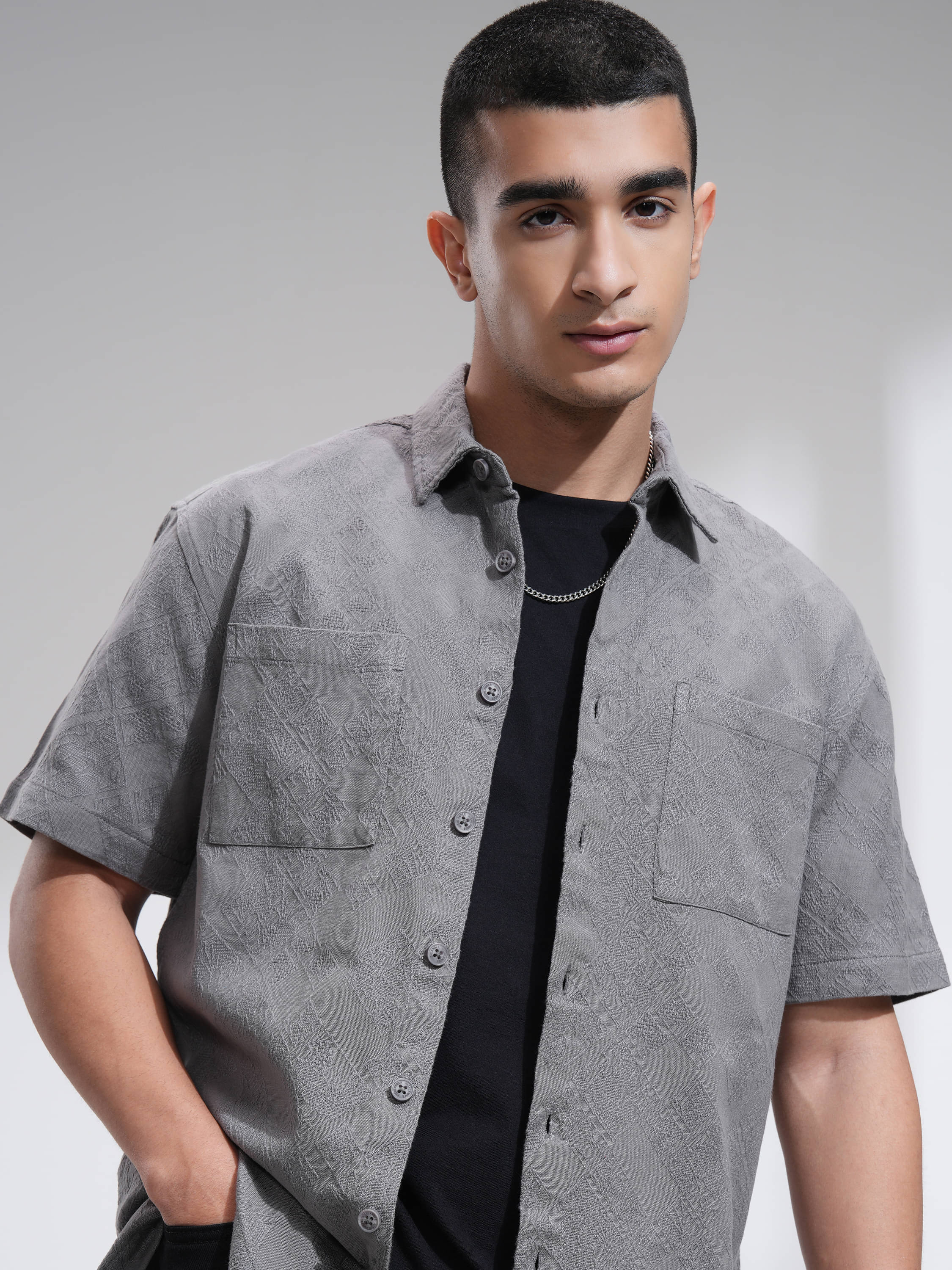     			Highlander 100% Cotton Relaxed Fit Self Design Half Sleeves Men's Casual Shirt - Grey ( Pack of 1 )