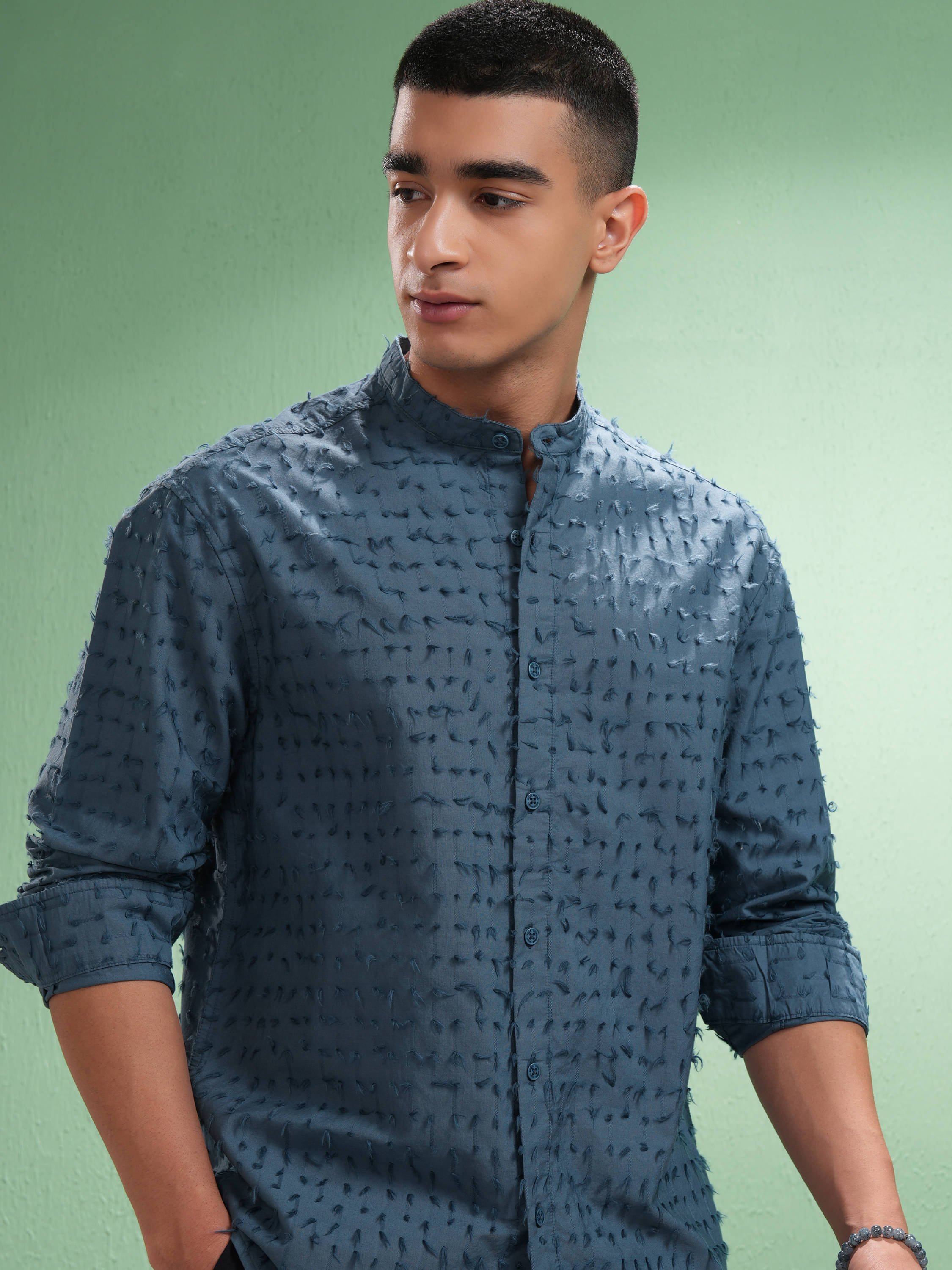     			Highlander 100% Cotton Relaxed Fit Self Design Full Sleeves Men's Casual Shirt - Blue ( Pack of 1 )