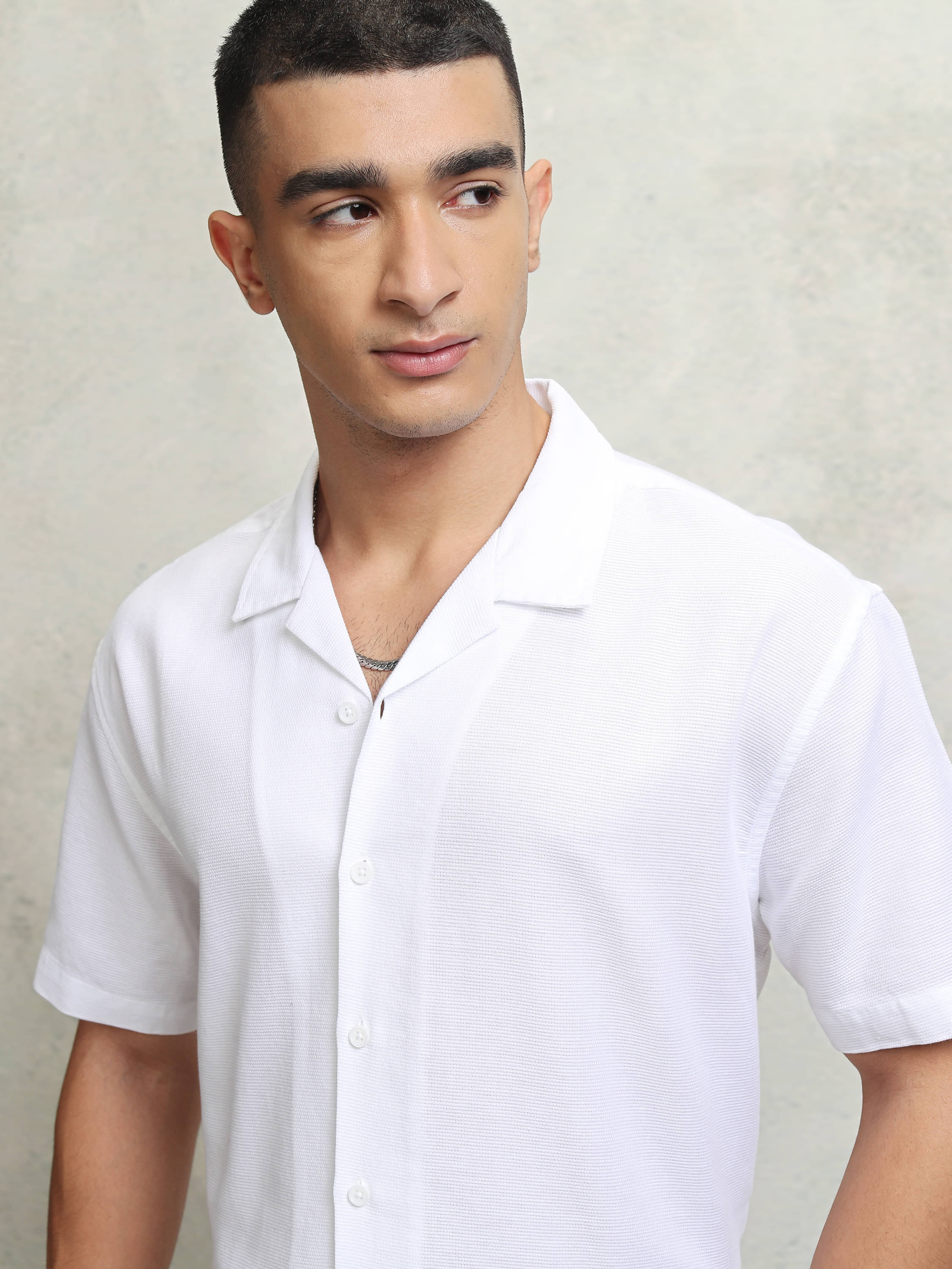 Highlander 100% Cotton Relaxed Fit Self Design Half Sleeves Men's Casual Shirt - White ( Pack of 1 ) Highlander 100% Cotton Relaxed Fit Self Design Half Sleeves Men's Casual Shirt - White ( Pack of 1 )